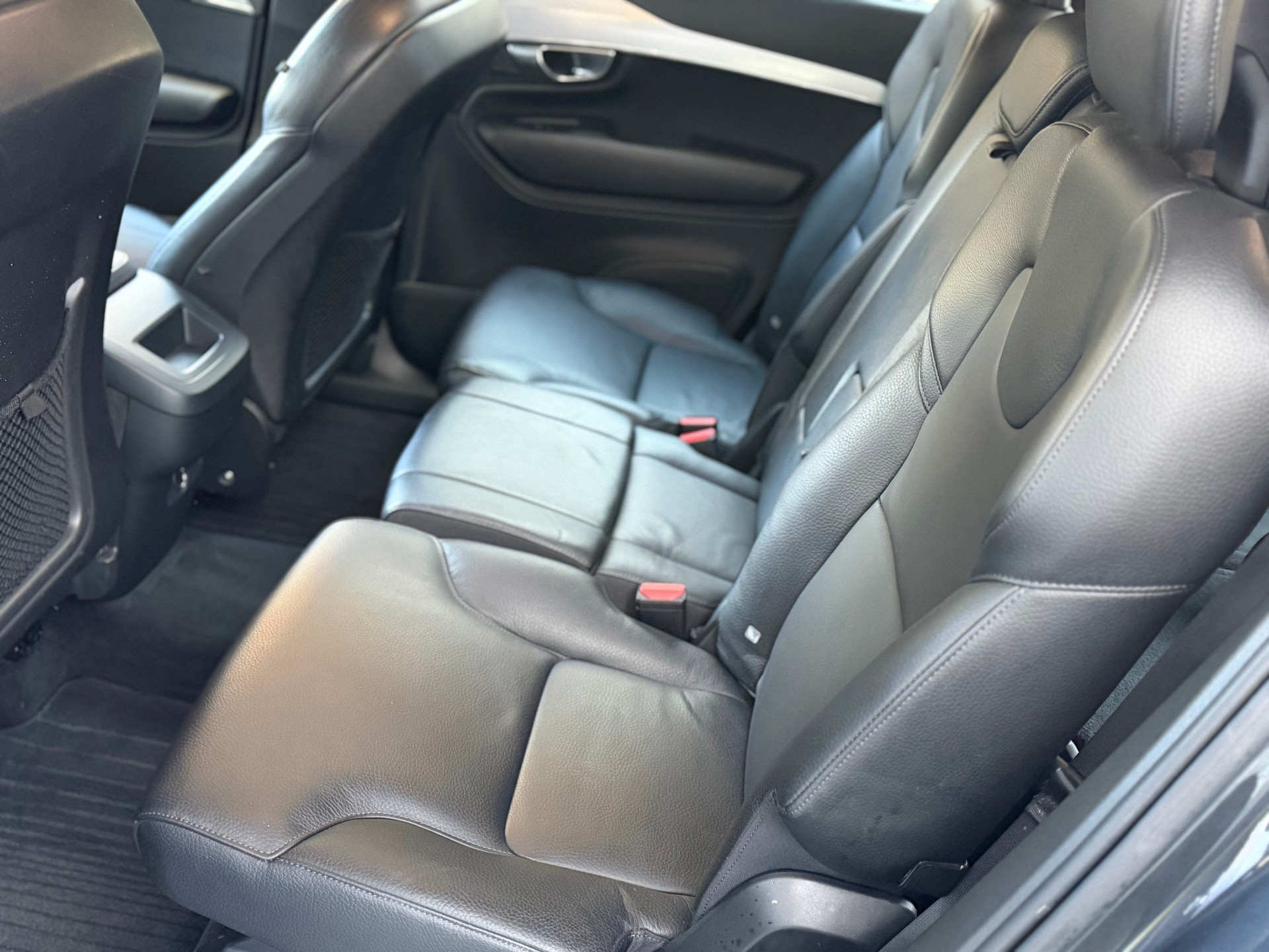 VOLVO XC90 D5 AWD Momentum Geartronic-image-6
