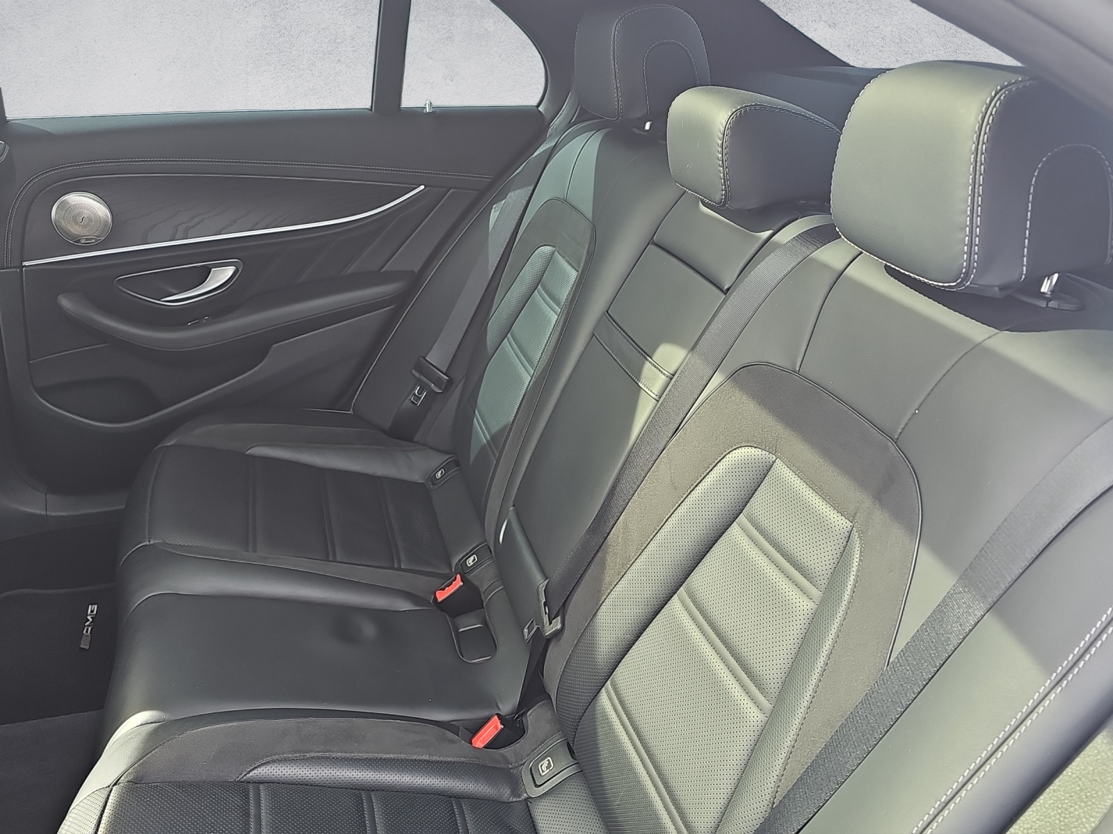 MERCEDES-BENZ AMG E 53 4Matic+ Speedshift 9G-TCT-image-15