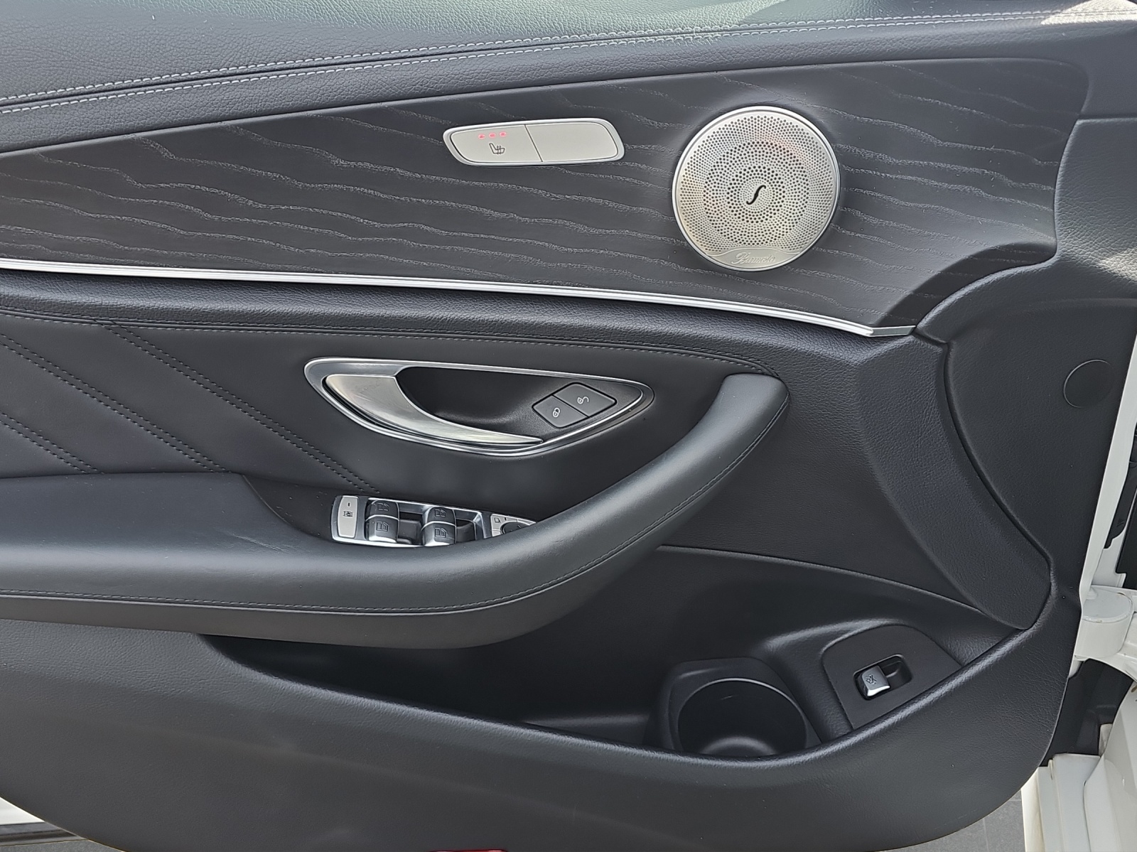 MERCEDES-BENZ AMG E 53 4Matic+ Speedshift 9G-TCT-image-14