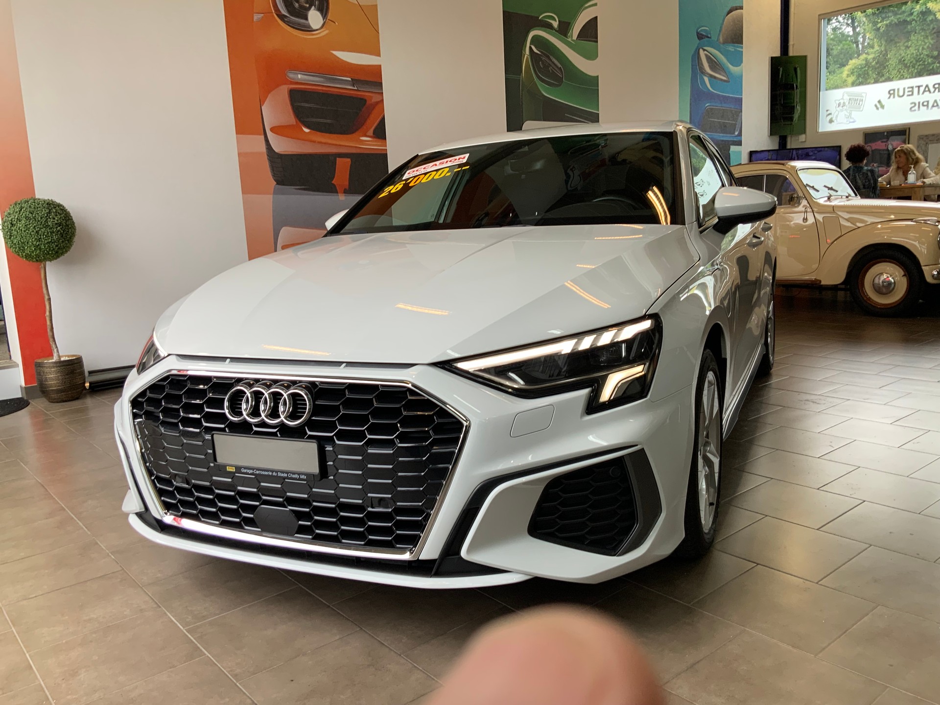 AUDI A3 Sportback 40 TFSI e S line S-tronic-image-10
