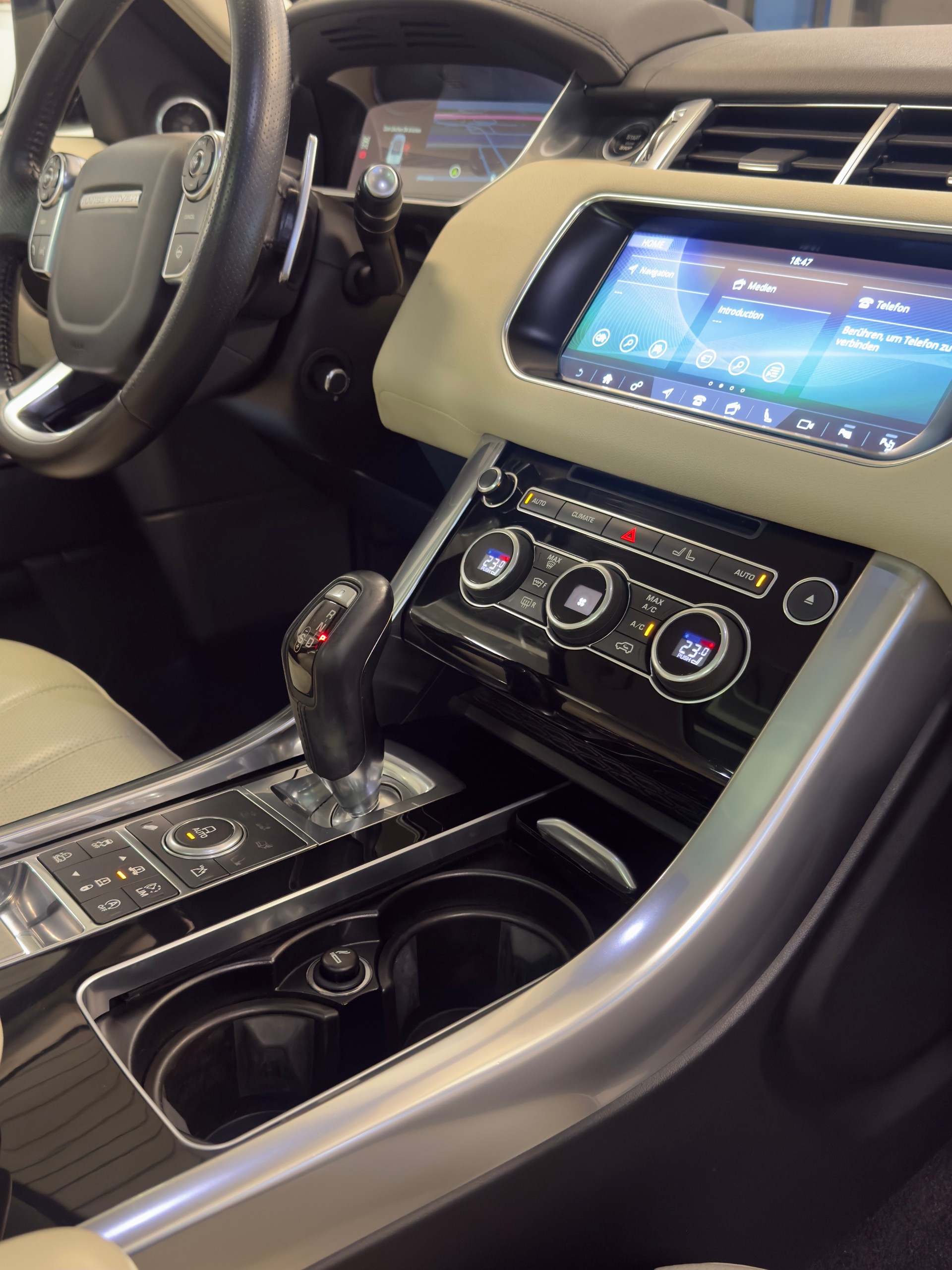 LAND ROVER Range Rover Sport 3.0 SDV6 HSE Automatic-image-10