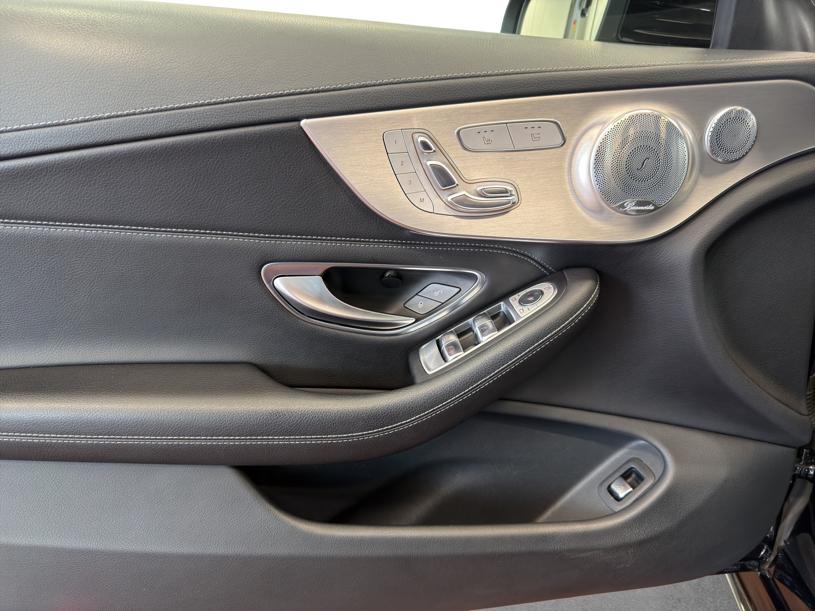MERCEDES-BENZ C 43 AMG 4Matic-image-12