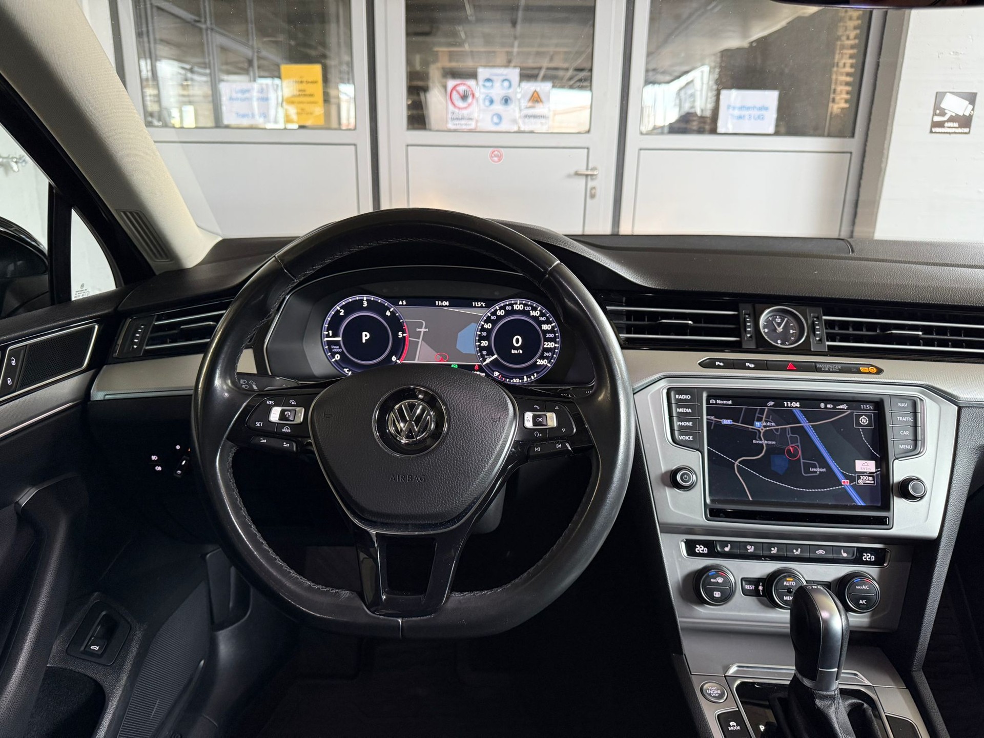 VW Passat Variant 2.0 TDI SCR BM Comfortline DSG-image-9