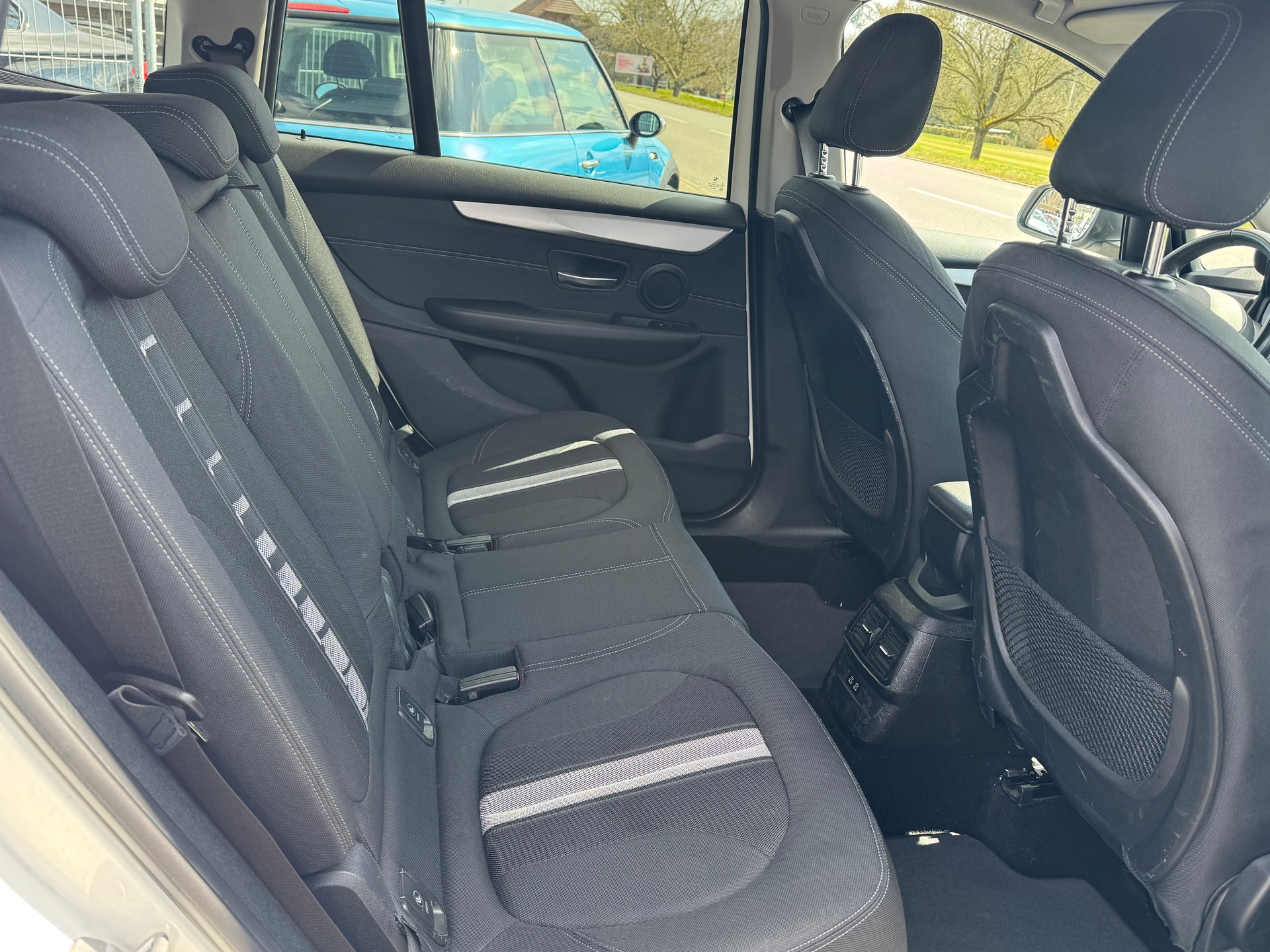 BMW 216d Gran Tourer DKG Sport Line-image-7