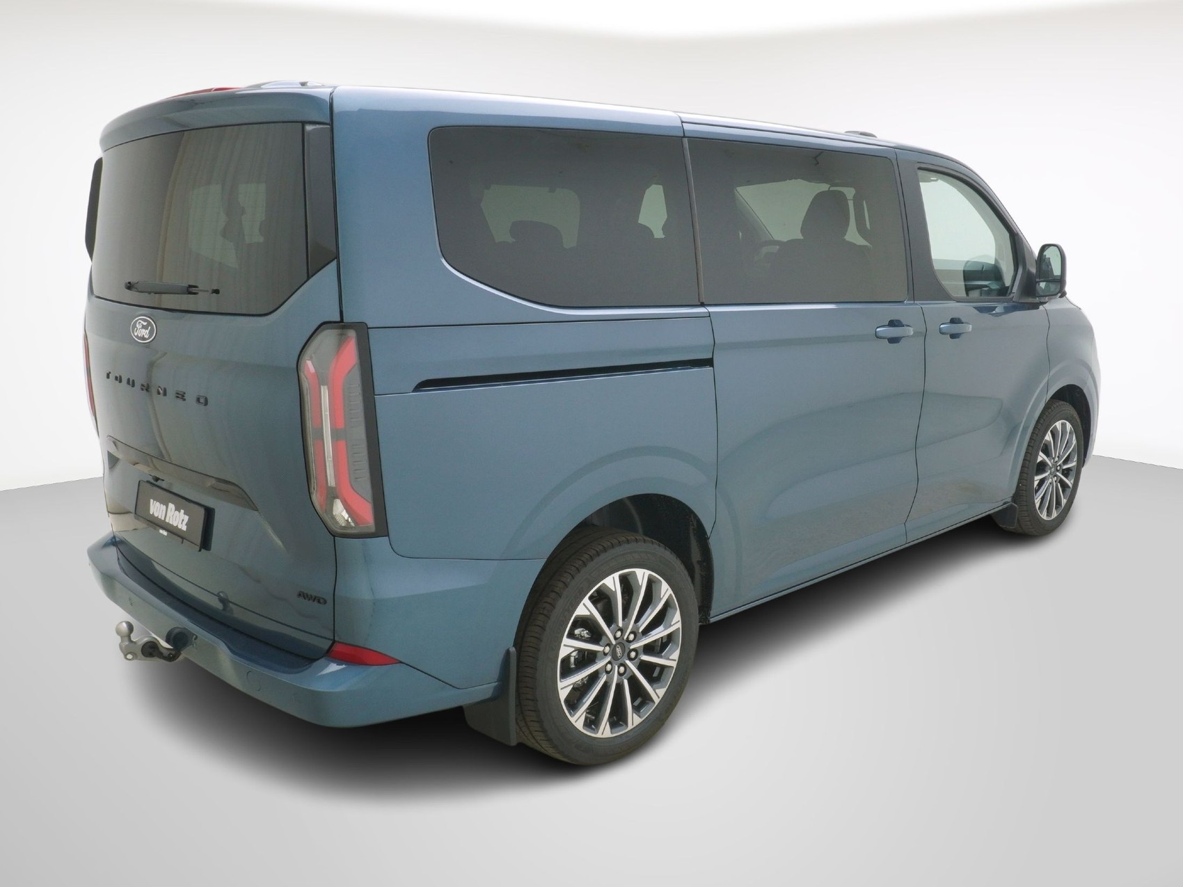 FORD Tourneo Custom 320 L1 2.0 TDCI 4x4 Titanium X-image-4