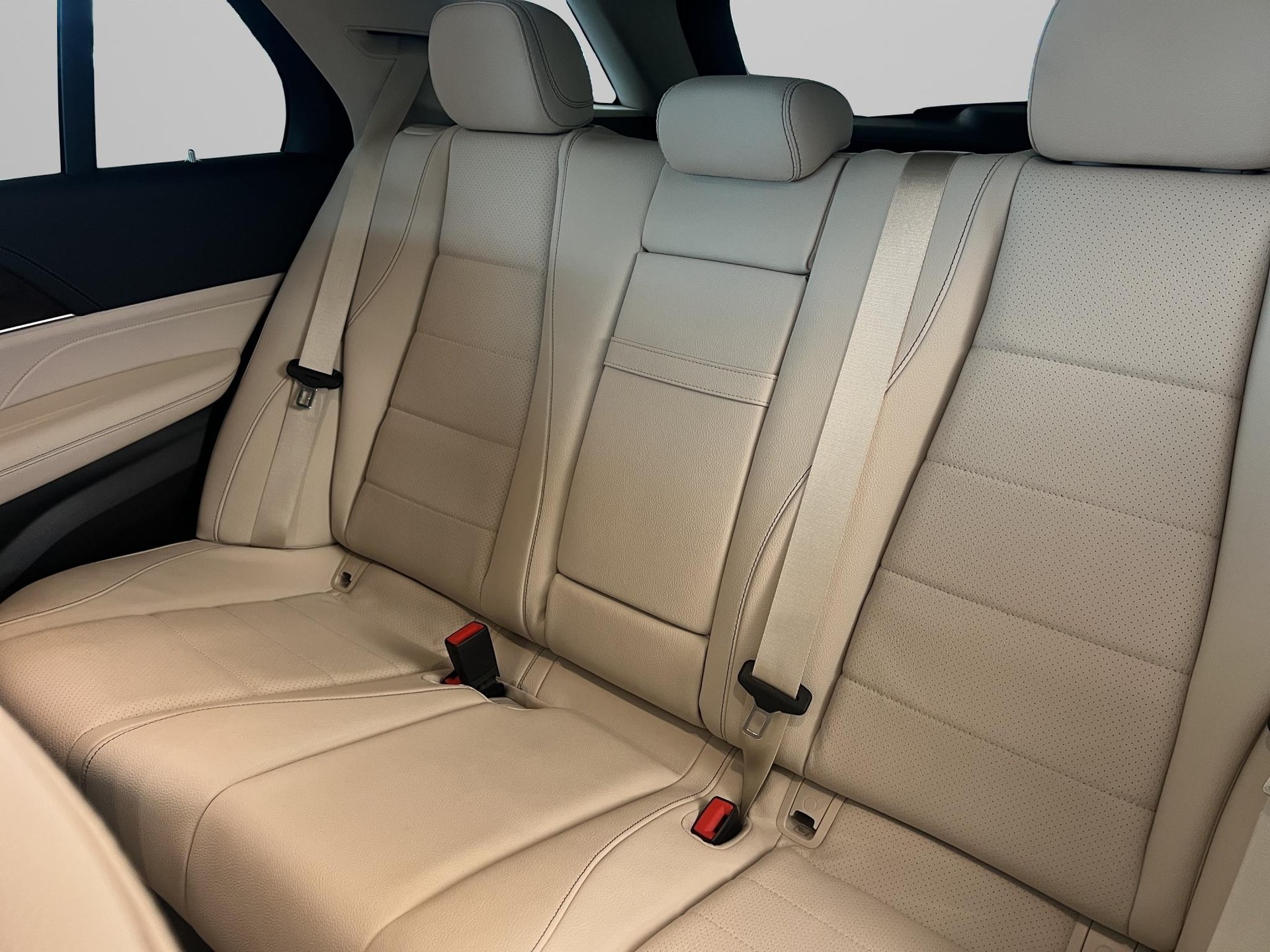 MERCEDES-BENZ GLE 450 d AMG Line 4matic-image-11