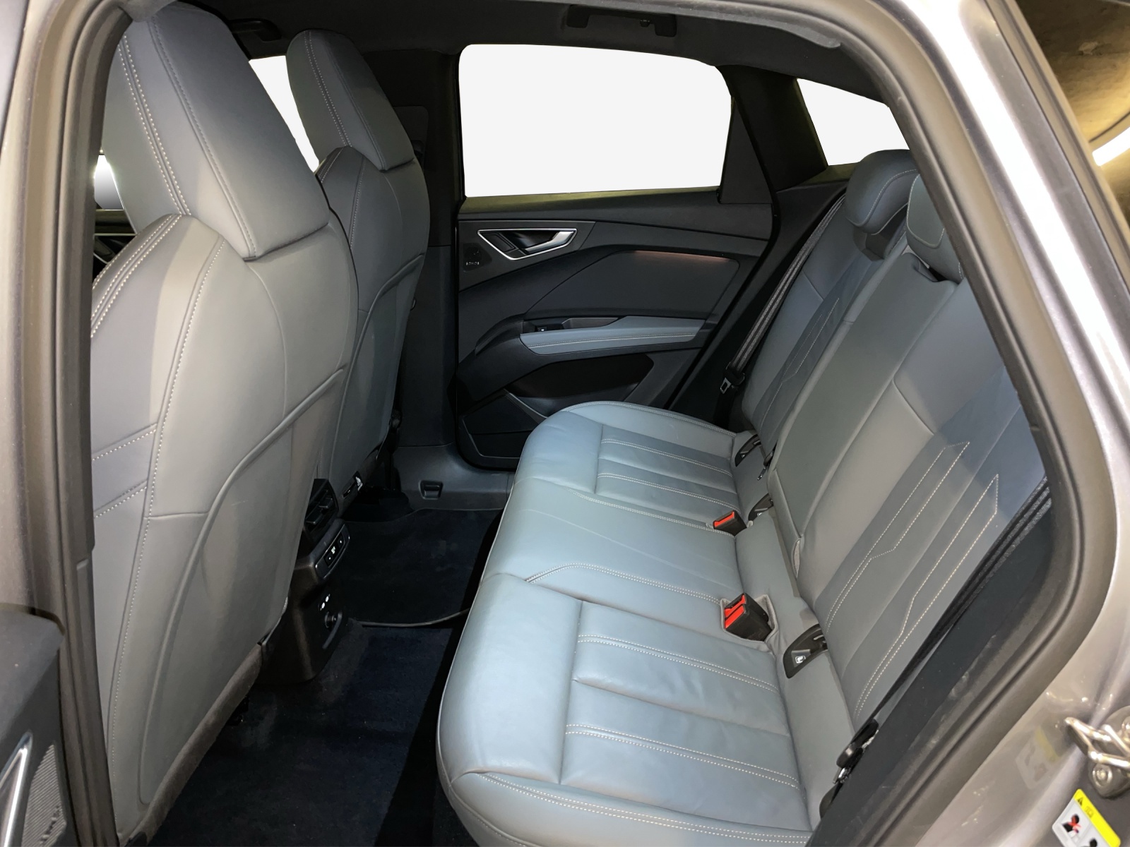 AUDI Q4 Sportback e-tron 50 quattro-image-11