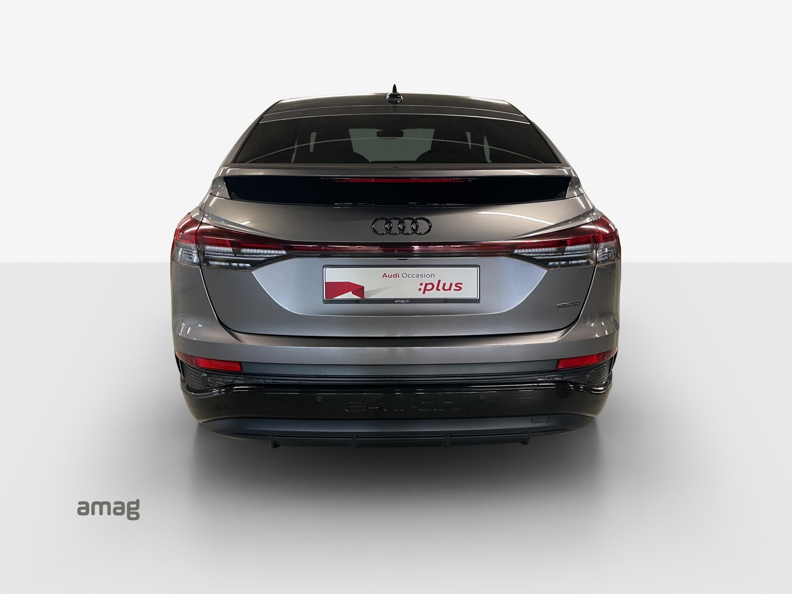 AUDI Q4 Sportback e-tron 50 quattro-image-3