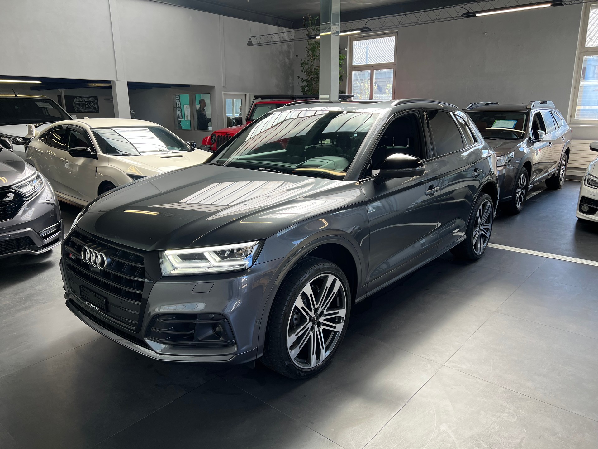 AUDI SQ5 TDI quattro tiptronic-image-0