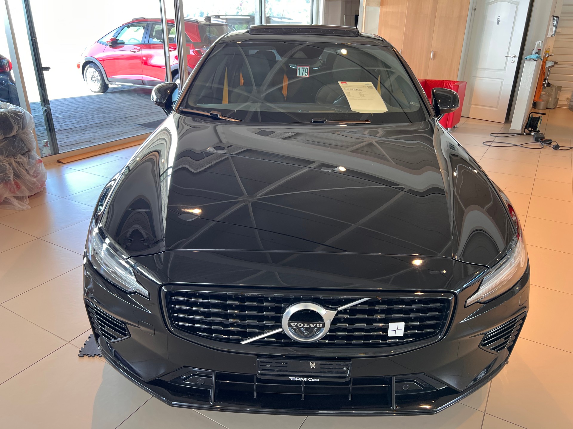 VOLVO S60 T8 eAWD Polestar-image-15