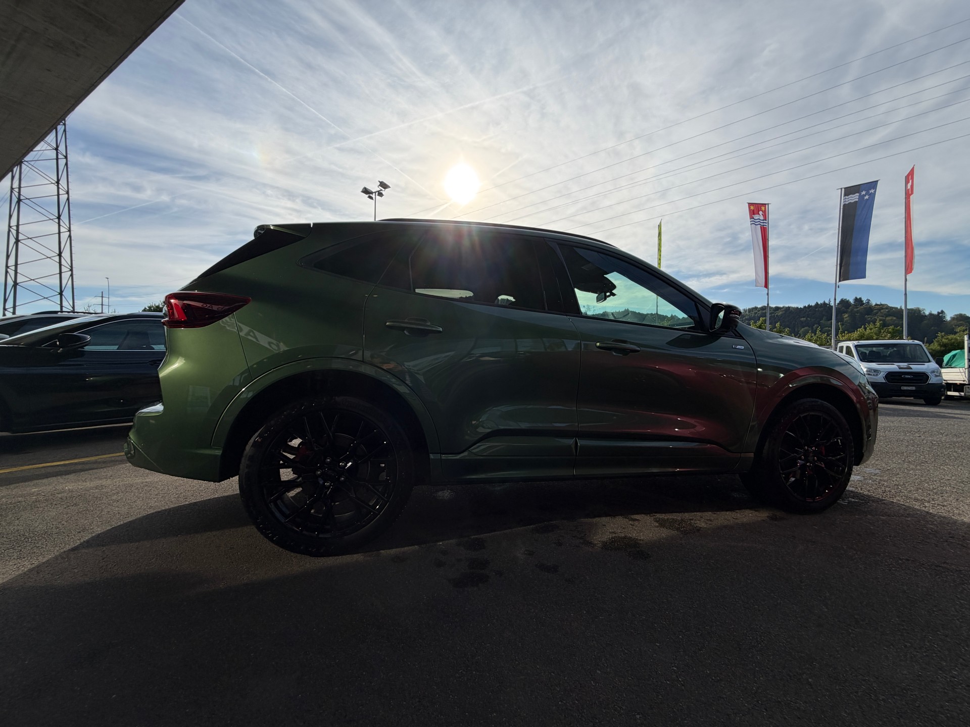 FORD Kuga 2.5 FHEV ST-Line X 4WD-image-6