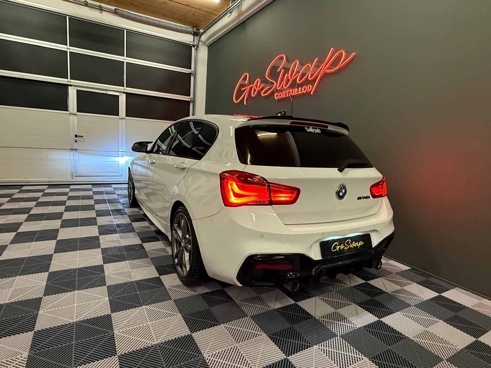 BMW M140i xDrive Steptronic-image-3
