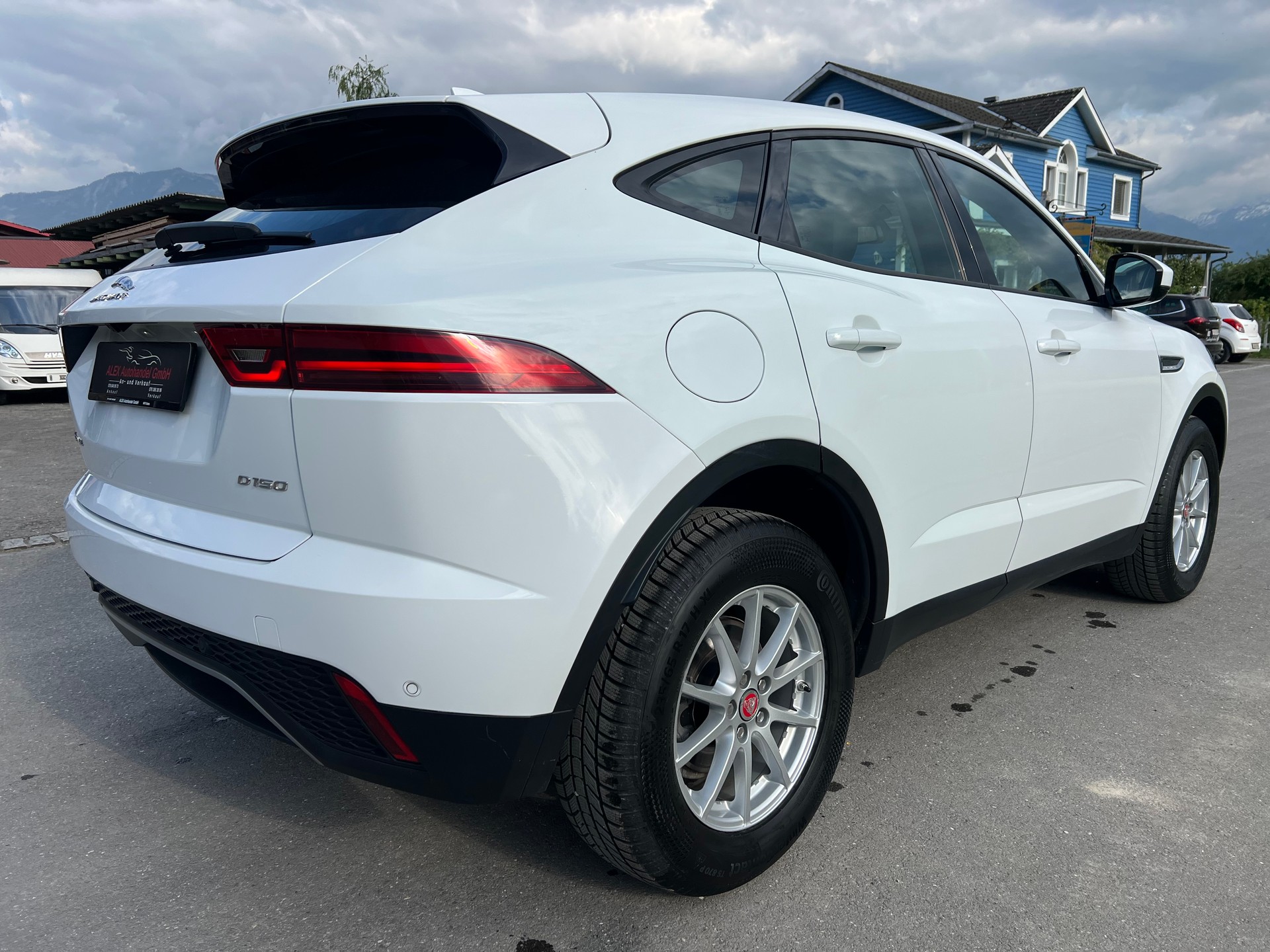 JAGUAR E-Pace 2.0d D150 R-Dynamic S (CHF149.10/Monat)-image-6