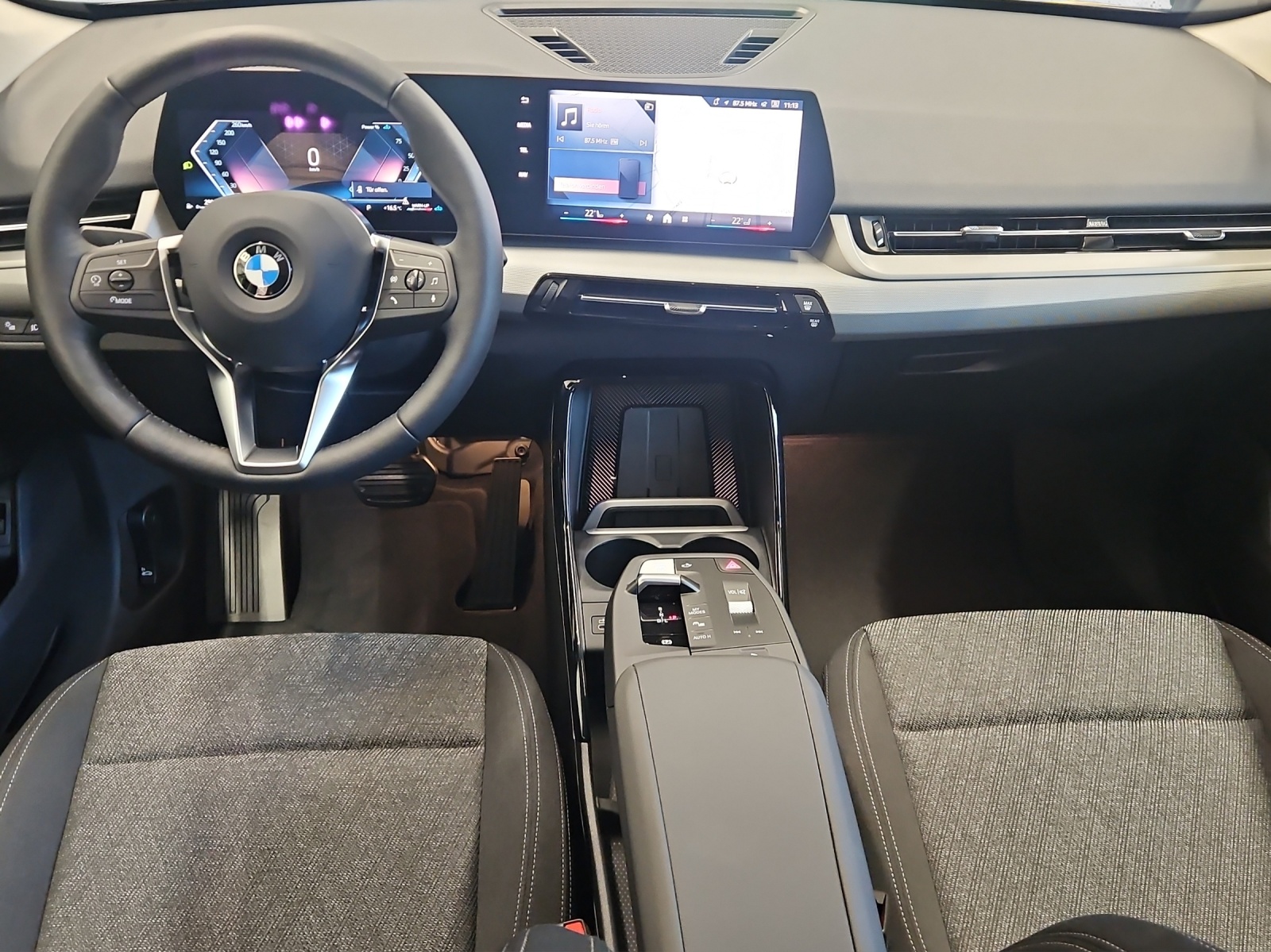 BMW X1 sDrive 18i-image-13