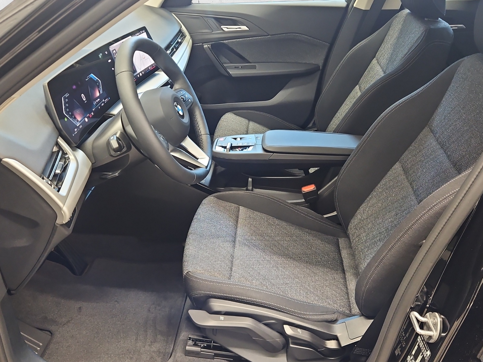 BMW X1 sDrive 18i-image-9