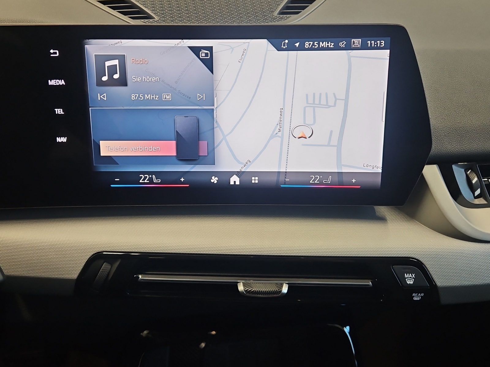 BMW X1 sDrive 18i-image-12