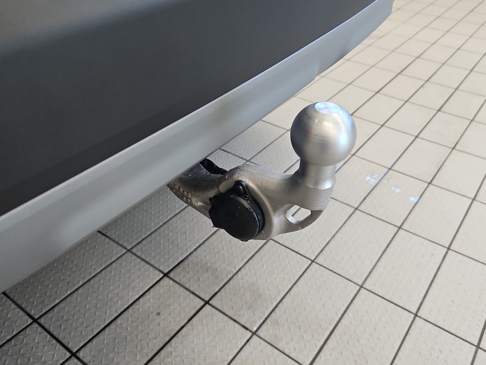 BMW X1 sDrive 18i-image-16