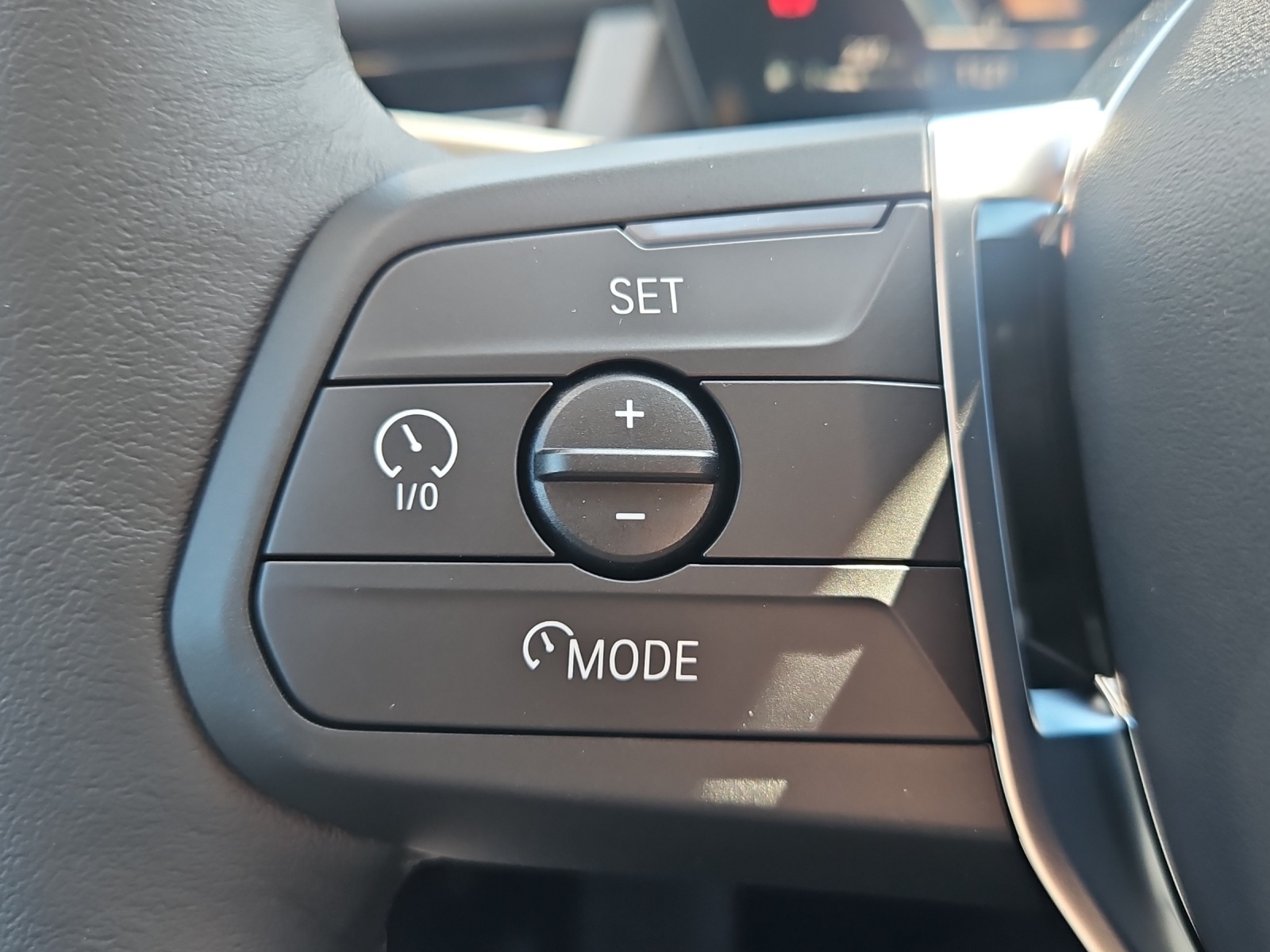 BMW X1 sDrive 18i-image-17