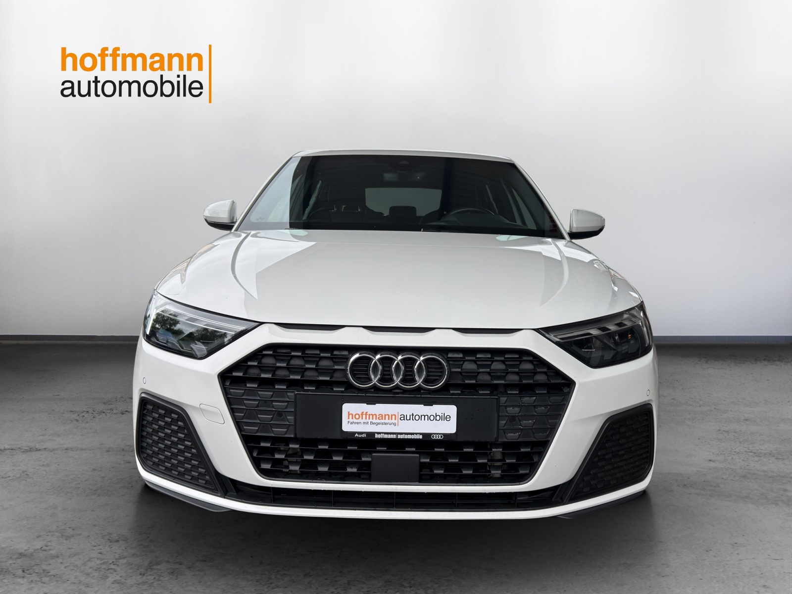 AUDI A1 Sportback 30 TFSI Attraction S-tronic-image-1