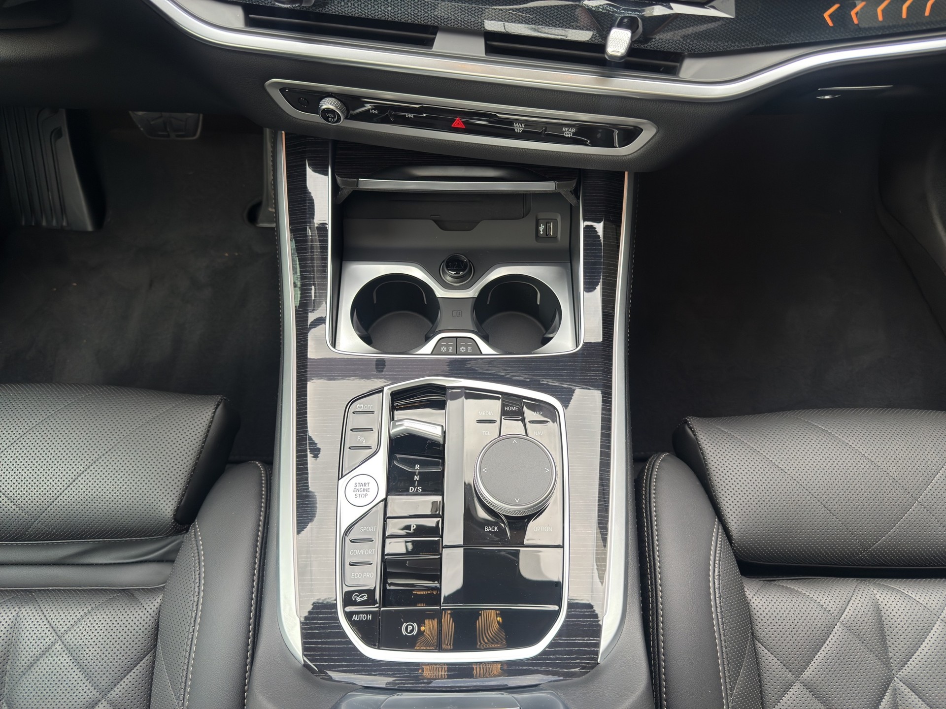 BMW X5 xDrive 48V 30d M Sport Pro Steptronic-image-16