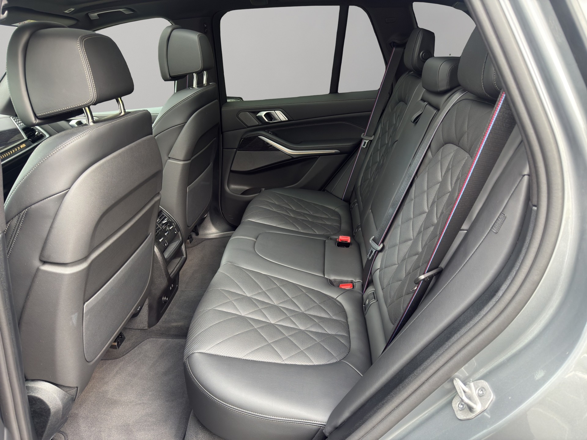 BMW X5 xDrive 48V 30d M Sport Pro Steptronic-image-18