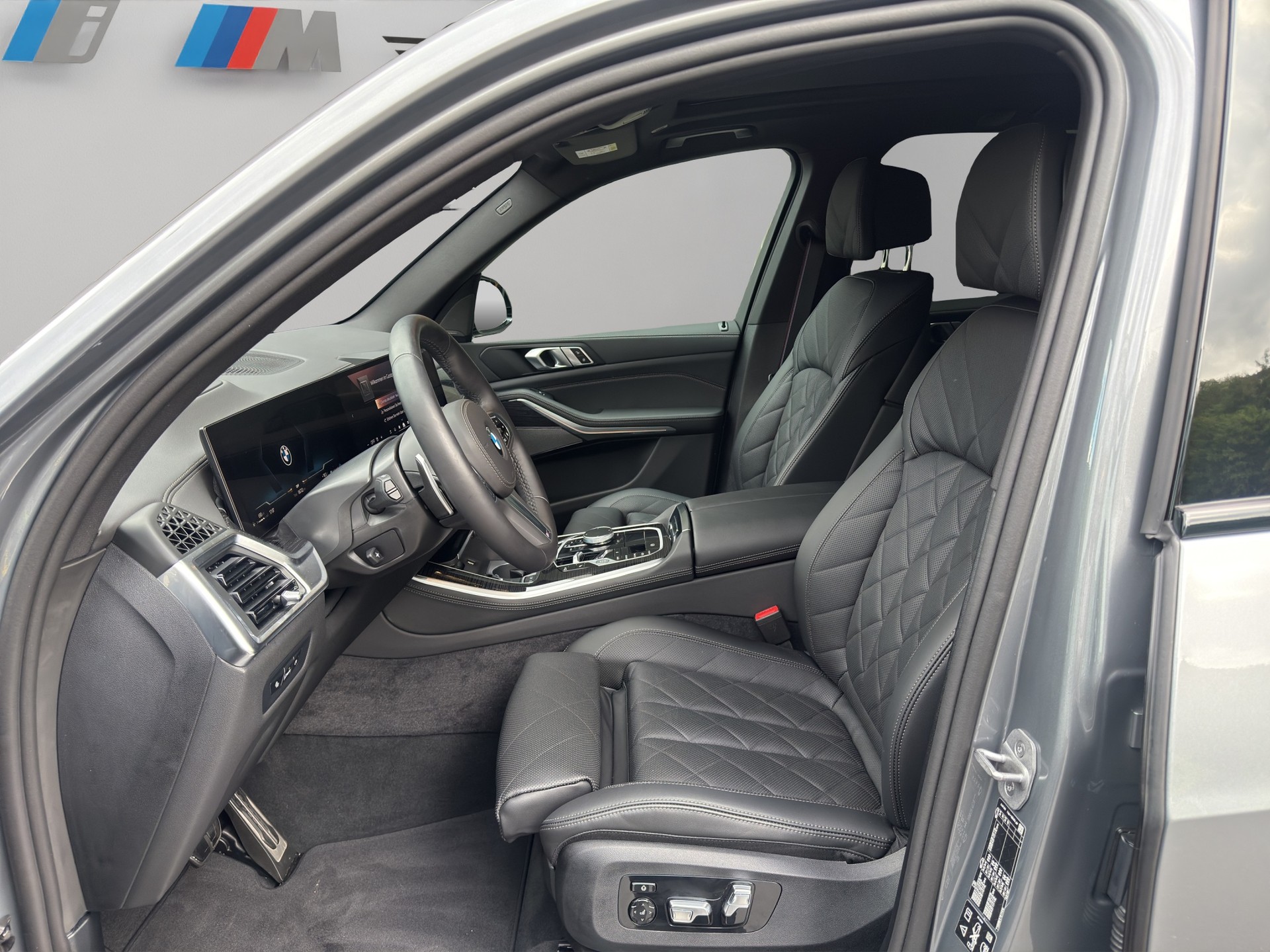 BMW X5 xDrive 48V 30d M Sport Pro Steptronic-image-10