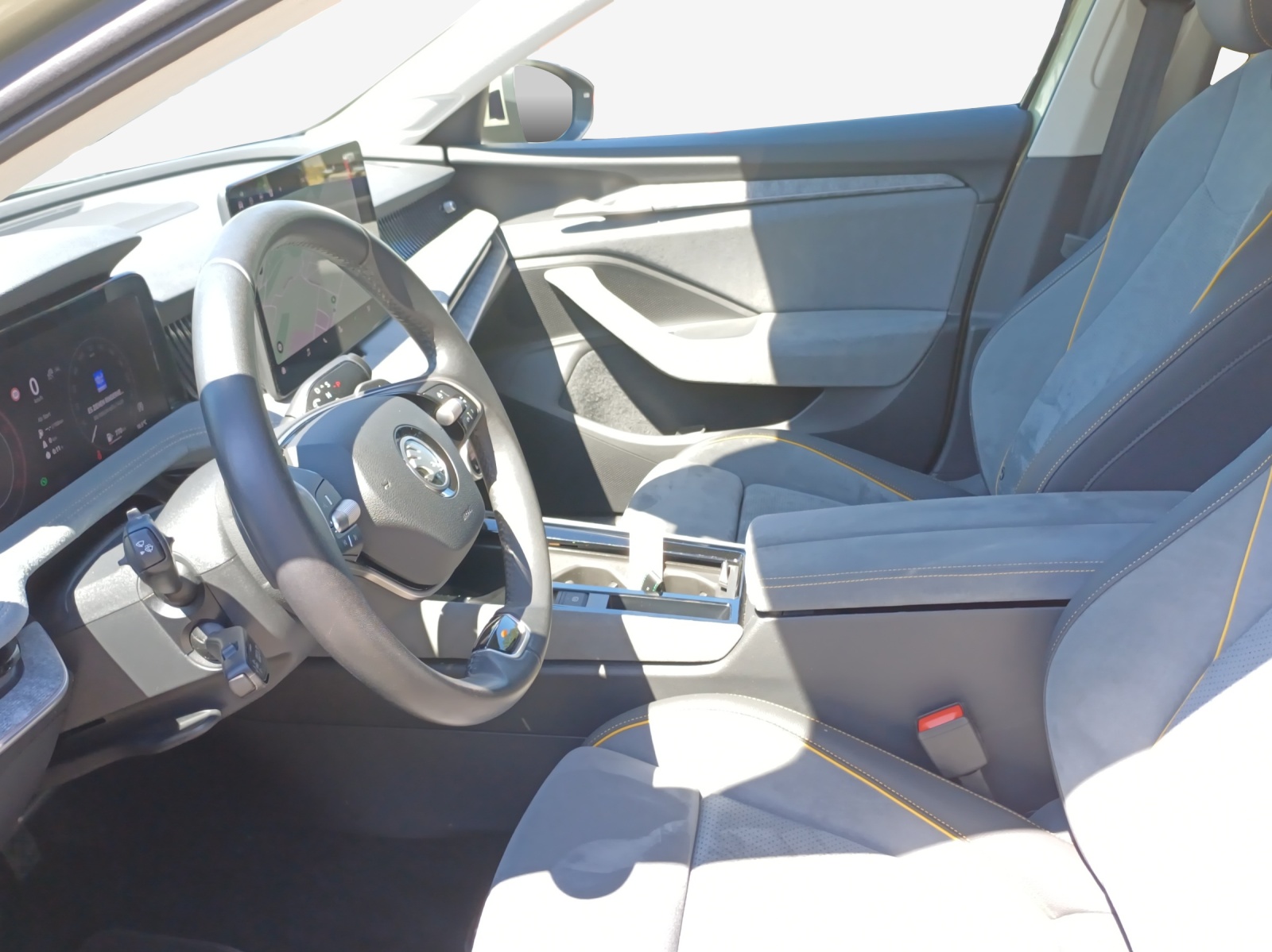 SKODA Superb Combi 2.0 TDi Selection 4x4 DSG-image-7