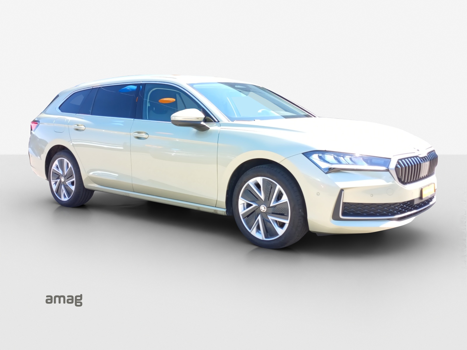 SKODA Superb Combi 2.0 TDi Selection 4x4 DSG-image-5