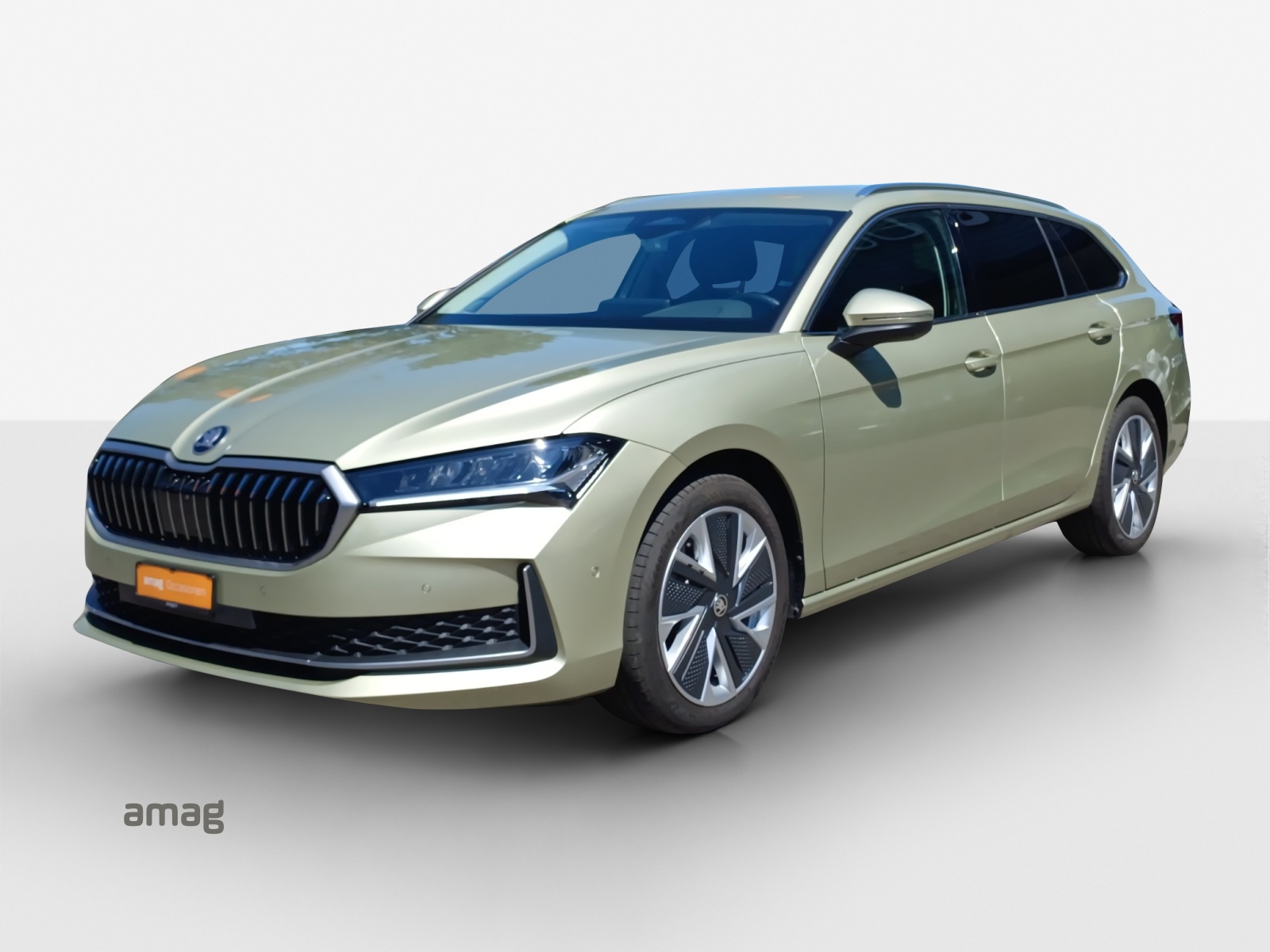 SKODA Superb Combi 2.0 TDi Selection 4x4 DSG-image-0