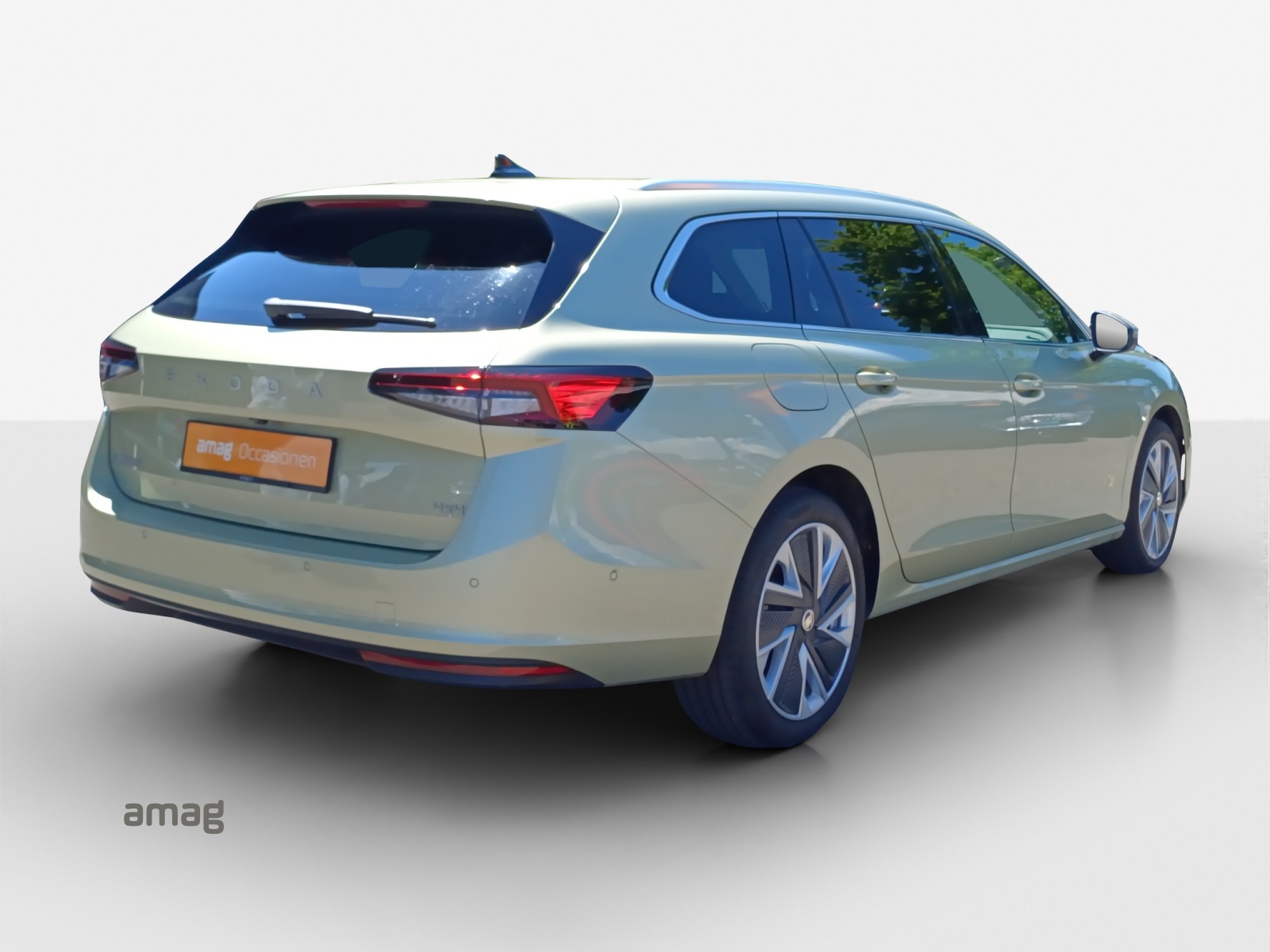 SKODA Superb Combi 2.0 TDi Selection 4x4 DSG-image-4