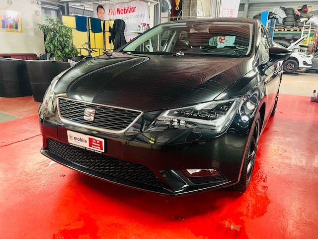 SEAT Leon 1.2 TSI Style DSG-image-0