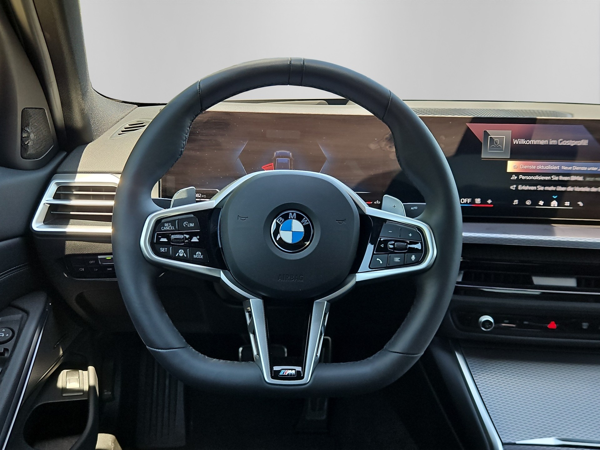 BMW 320d xDrive 48V Steptronic M Sport-image-9