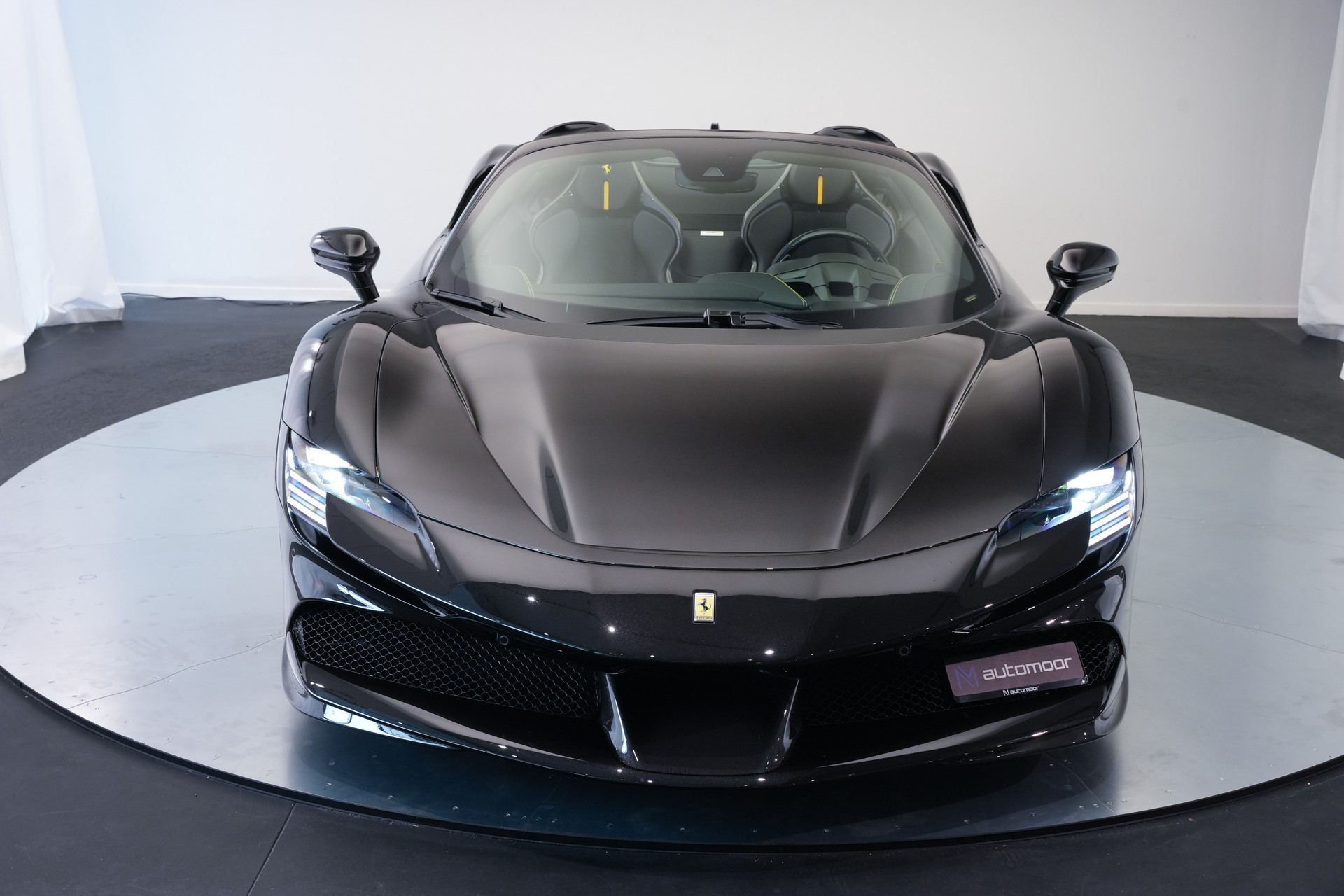 FERRARI SF90 Spider *CH-Fahrzeug* *Nero Daytona* *Carbon*-image-45
