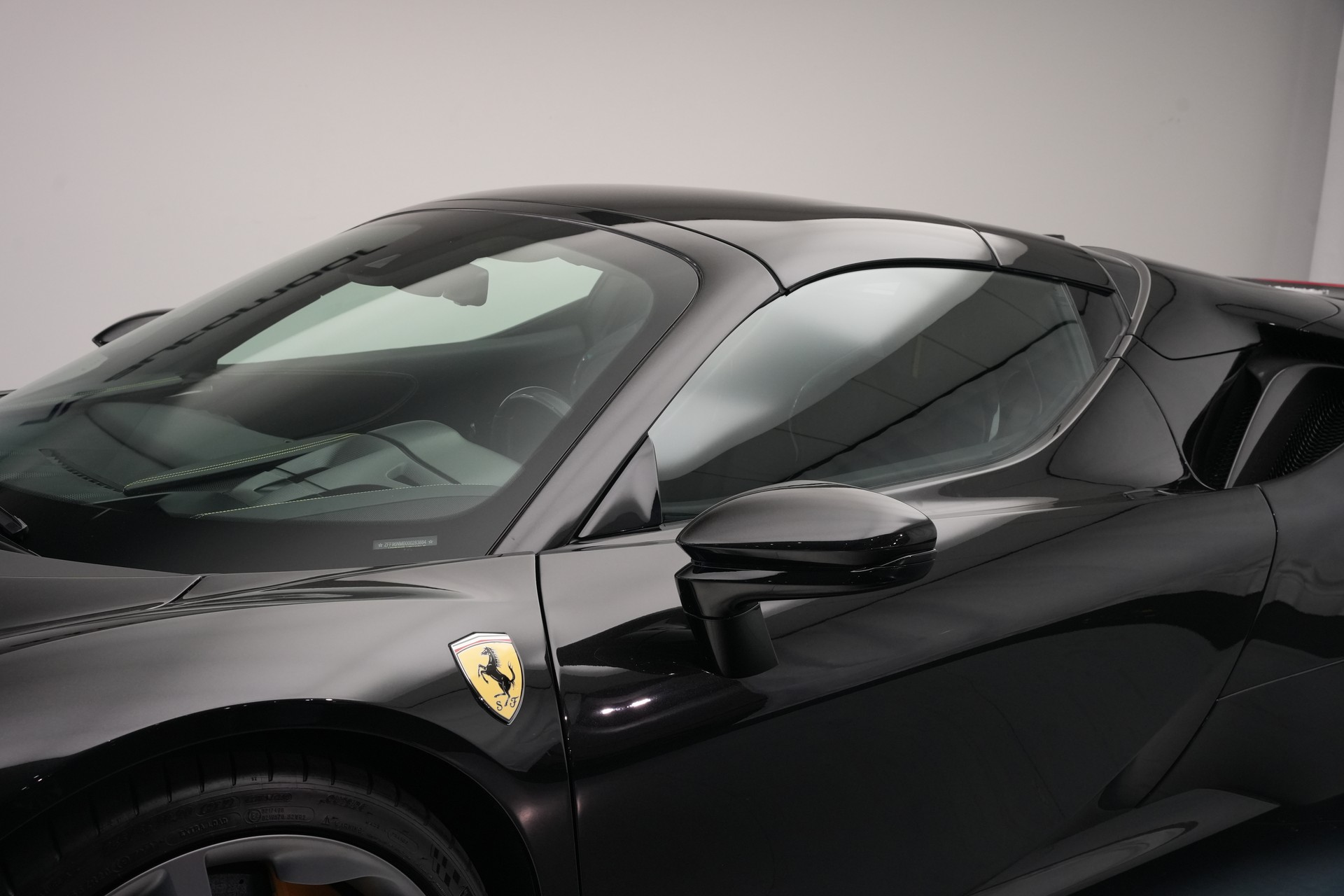FERRARI SF90 Spider *Nero Daytona*-image-53