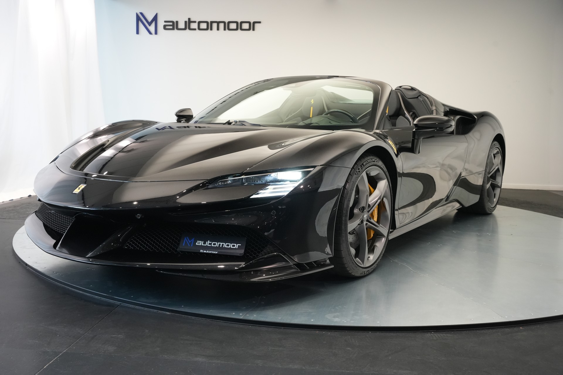 FERRARI SF90 Spider *Nero Daytona*-image-37
