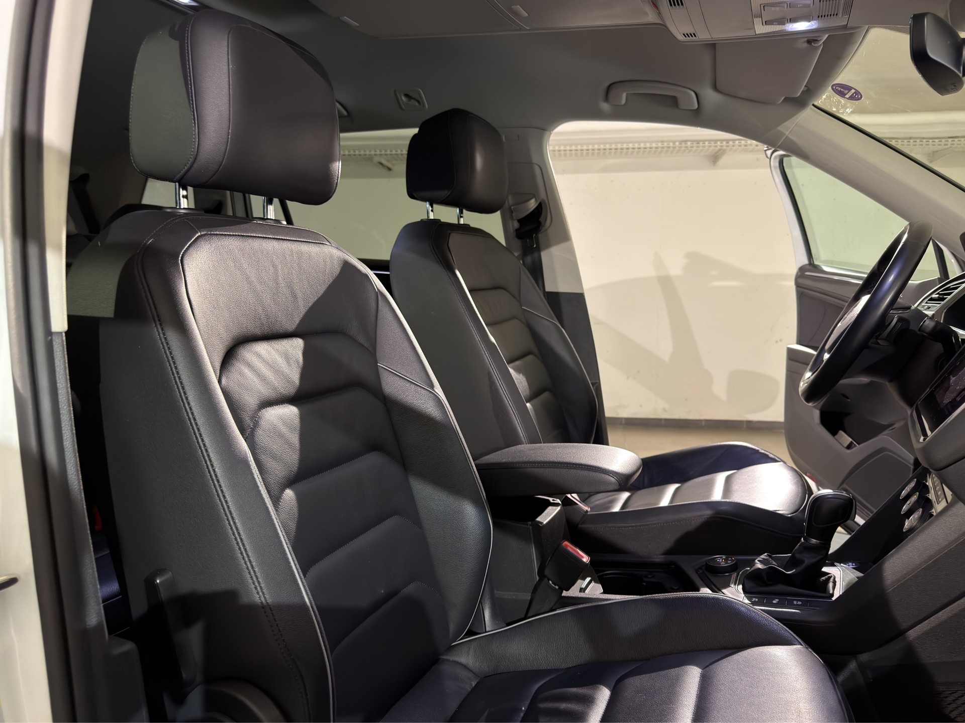 VW Tiguan Allspace 2.0TSI Highline 4Motion DSG-image-19