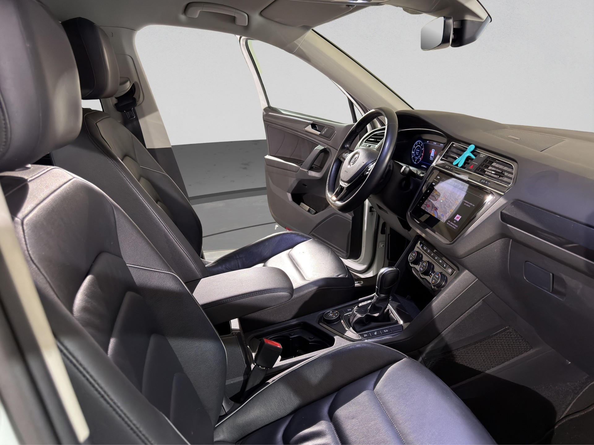 VW Tiguan Allspace 2.0TSI Highline 4Motion DSG-image-16