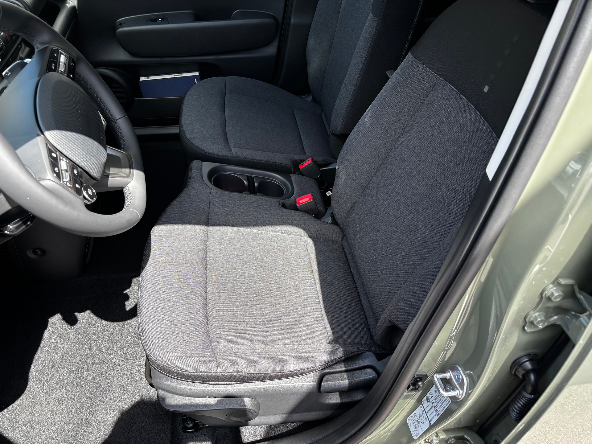 HYUNDAI Inster 49kWh Amplia-image-9