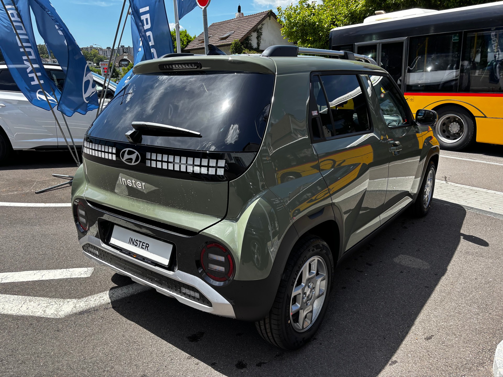 HYUNDAI Inster 49kWh Amplia-image-4
