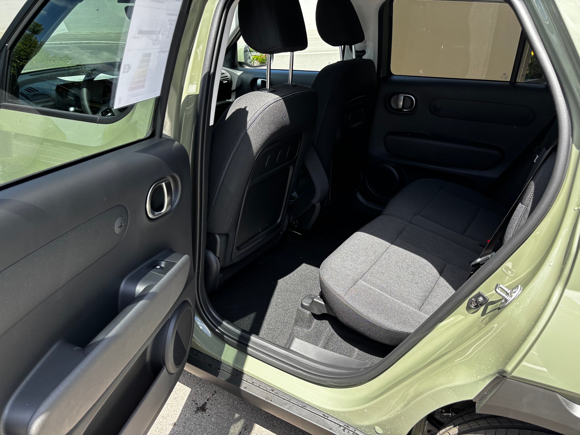 HYUNDAI Inster 49kWh Amplia-image-11