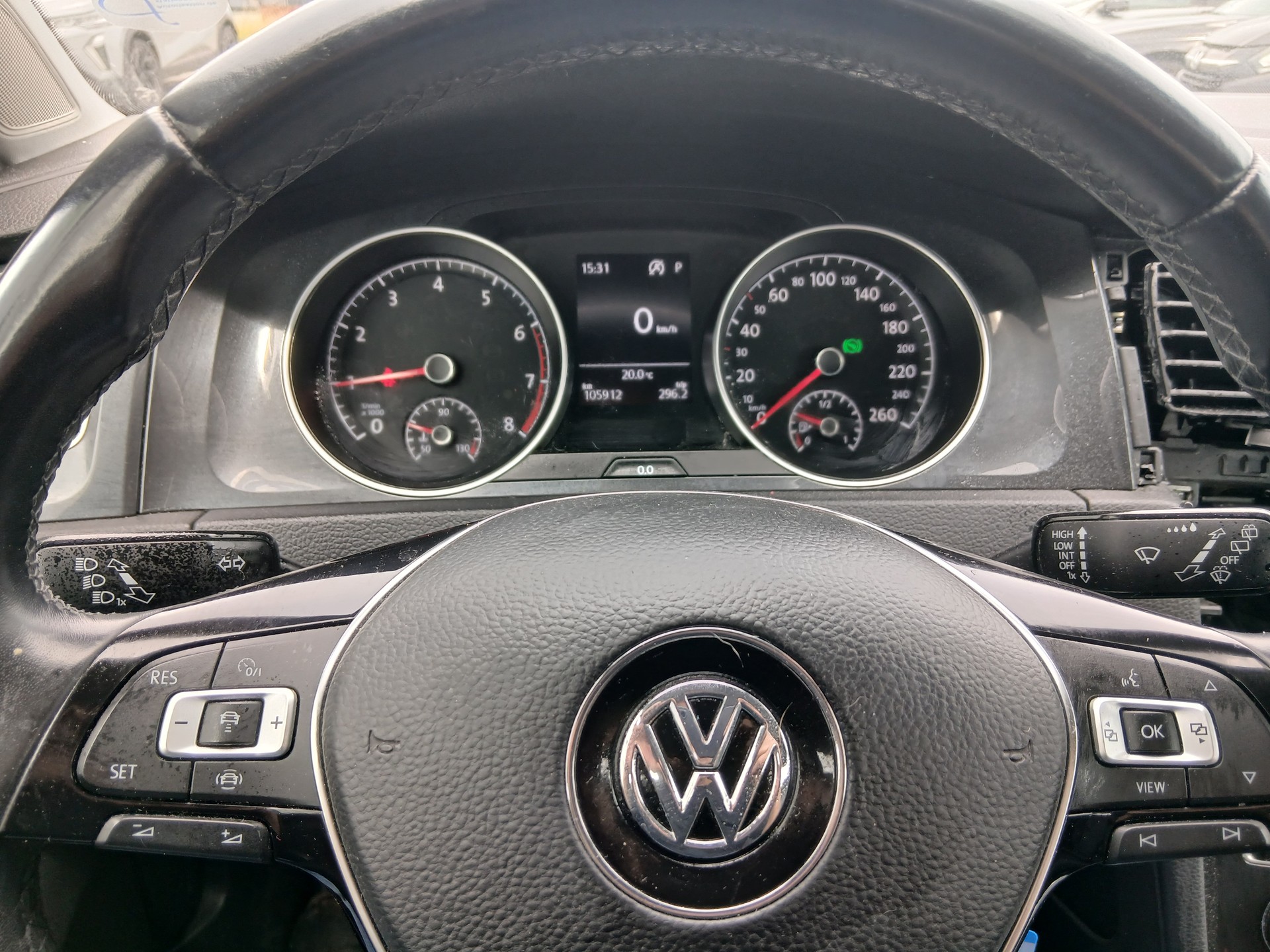 VW Golf 1.0 TSI Comfortline DSG-image-6