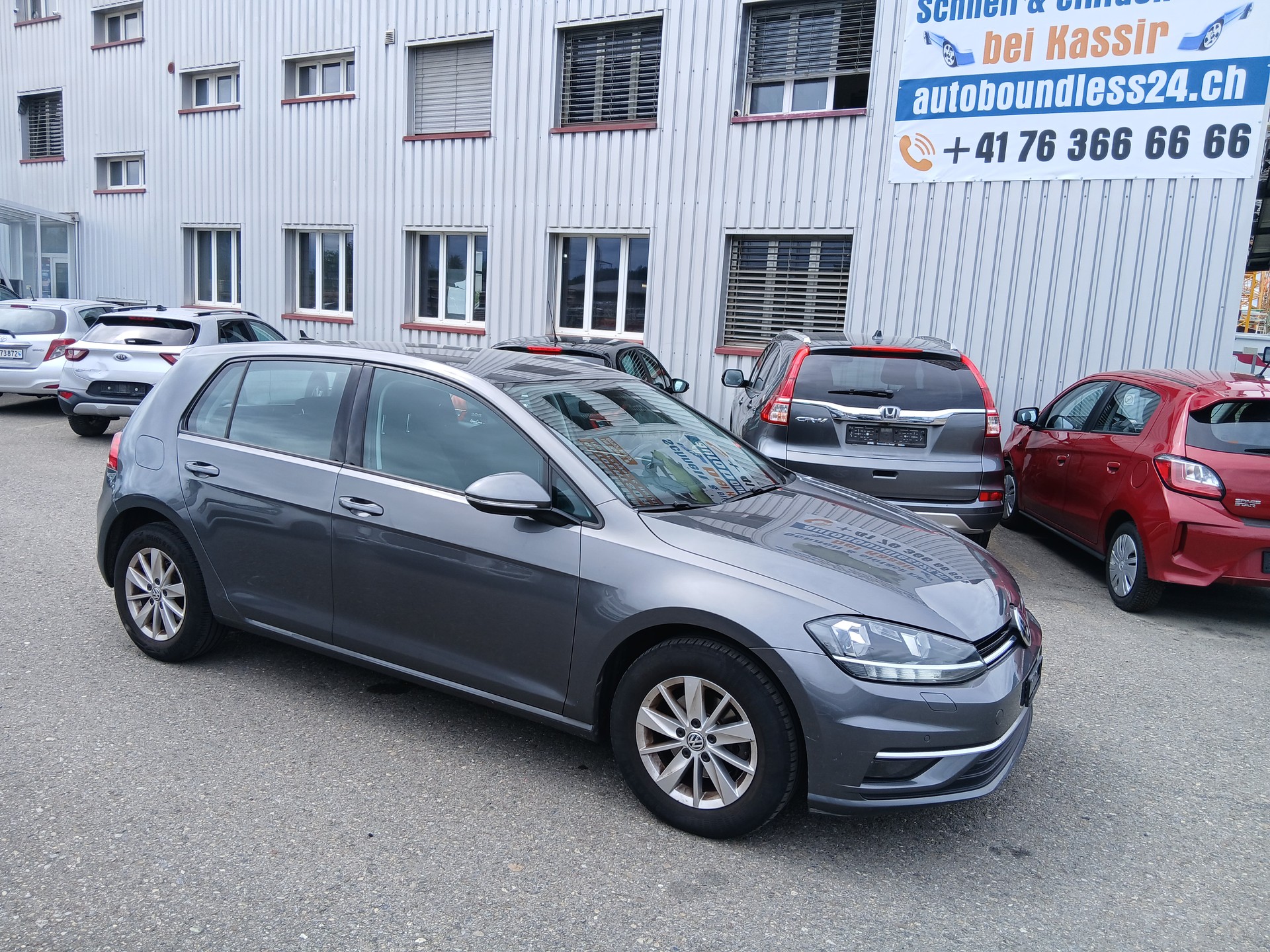 VW Golf 1.0 TSI Comfortline DSG-image-2