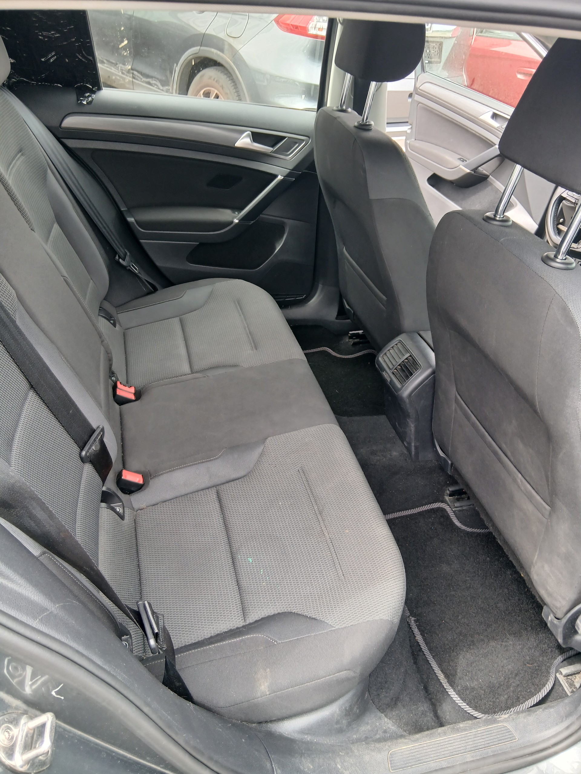 VW Golf 1.0 TSI Comfortline DSG-image-9