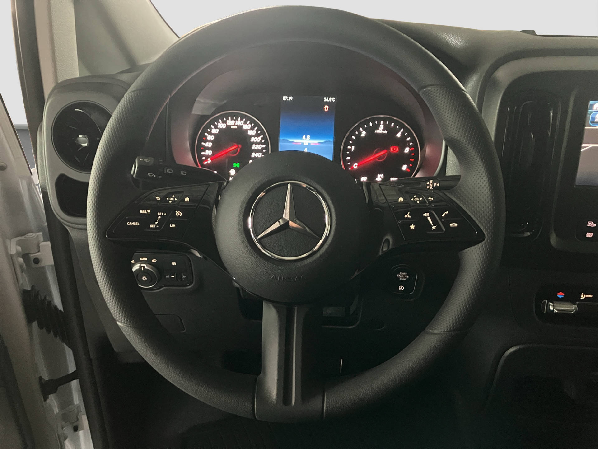 MERCEDES-BENZ Vito 114 CDI KA Worker L 4M II-image-9