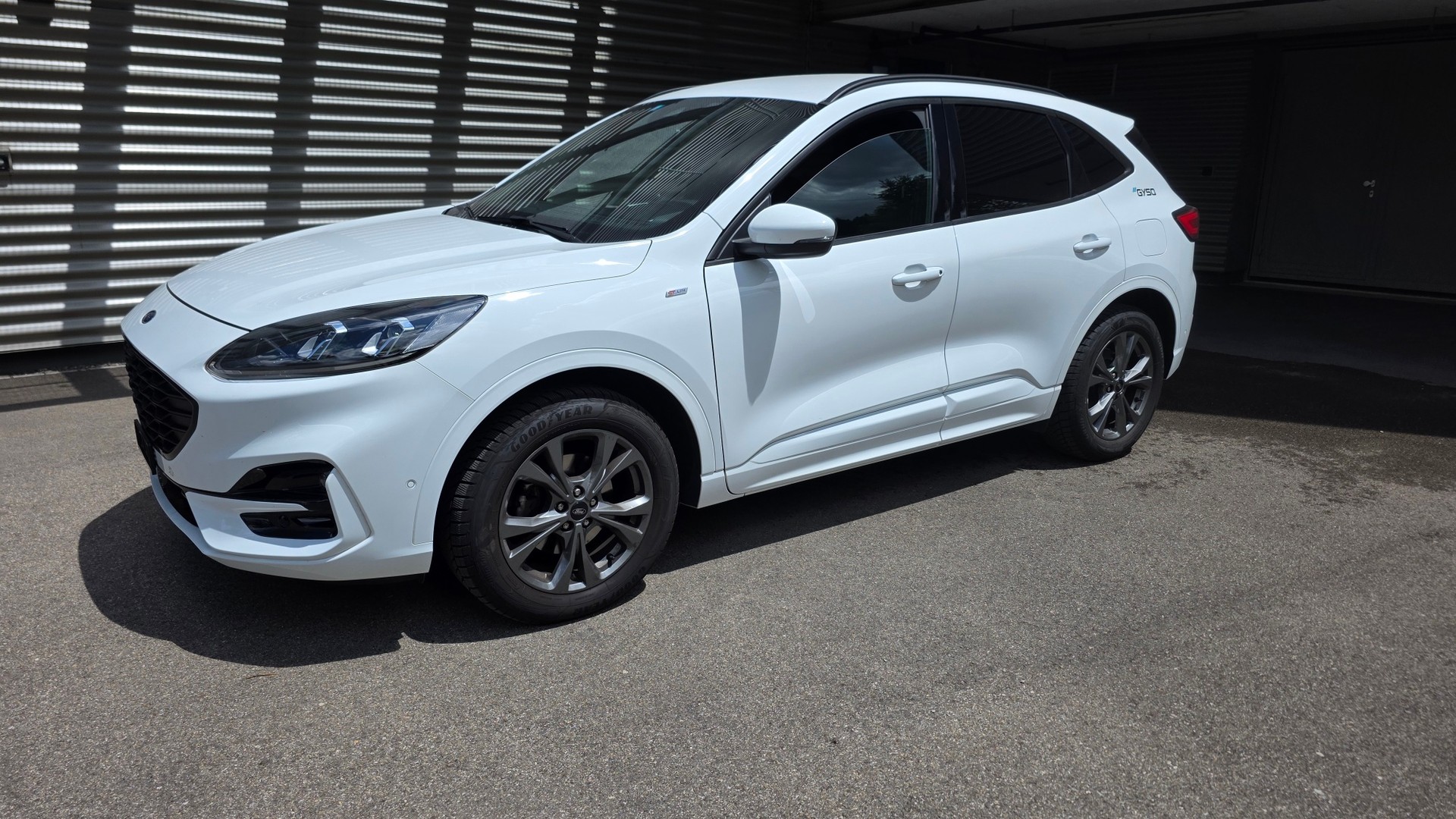 FORD Kuga 2.0 TDCi EcoBlue ST-Line X 4WD-image-0