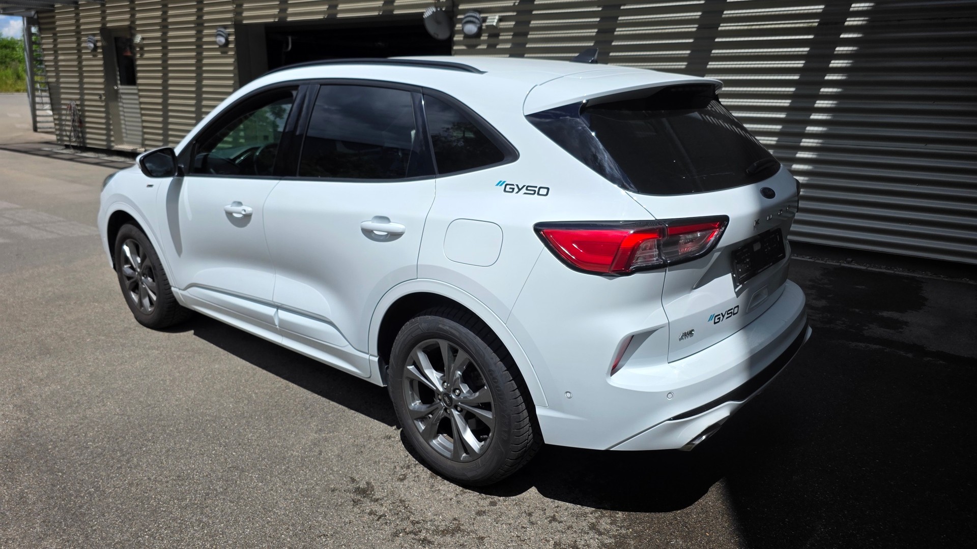 FORD Kuga 2.0 TDCi EcoBlue ST-Line X 4WD-image-2