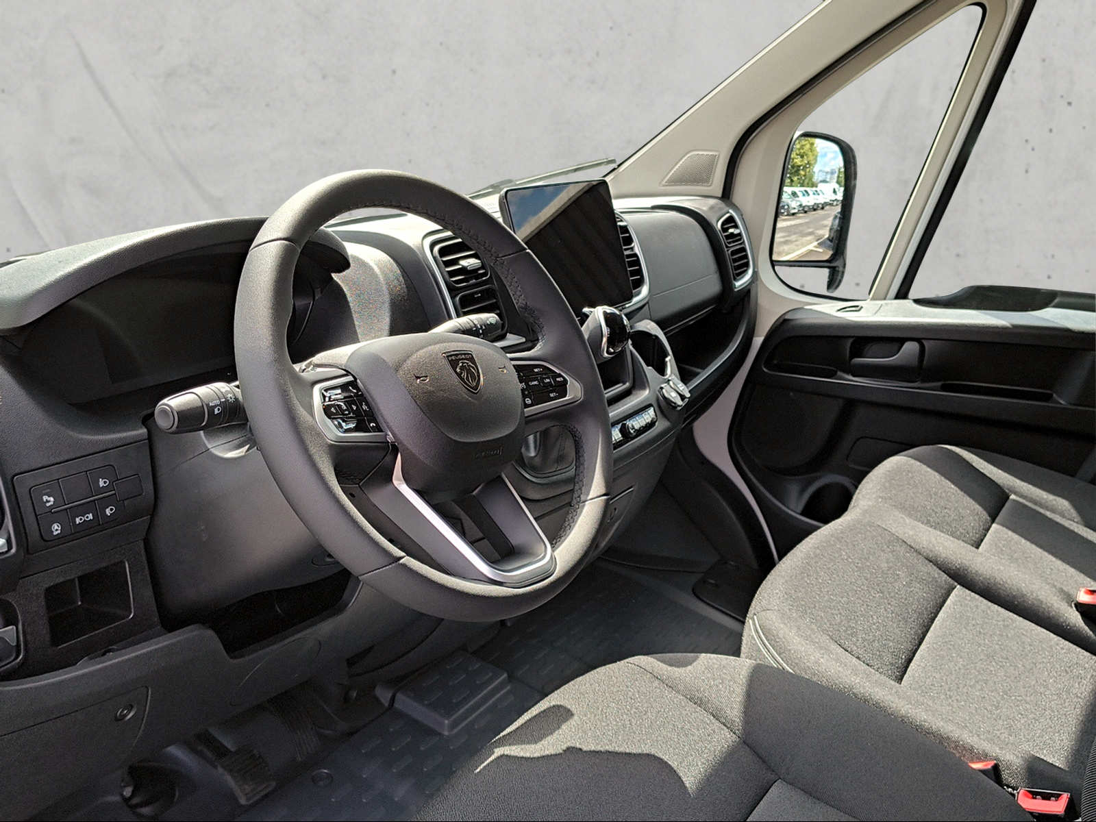 PEUGEOT Boxer Kaw. 335 L2H2 2.2 BlueHDi 140 S/S-image-13