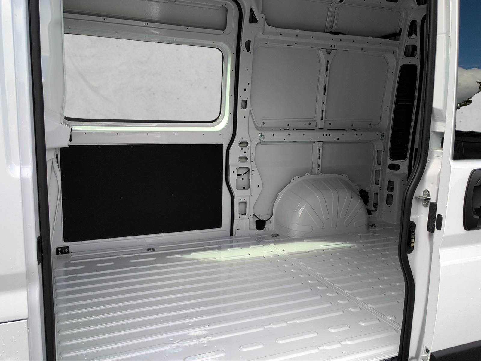 PEUGEOT Boxer Kaw. 335 L2H2 2.2 BlueHDi 140 S/S-image-7