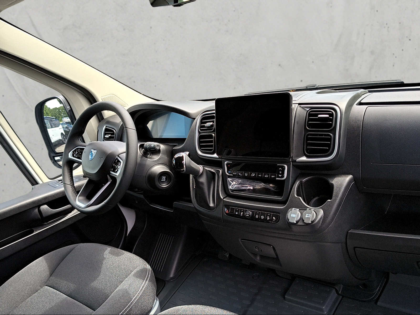 PEUGEOT Boxer Kaw. 335 L2H2 2.2 BlueHDi 140 S/S-image-14