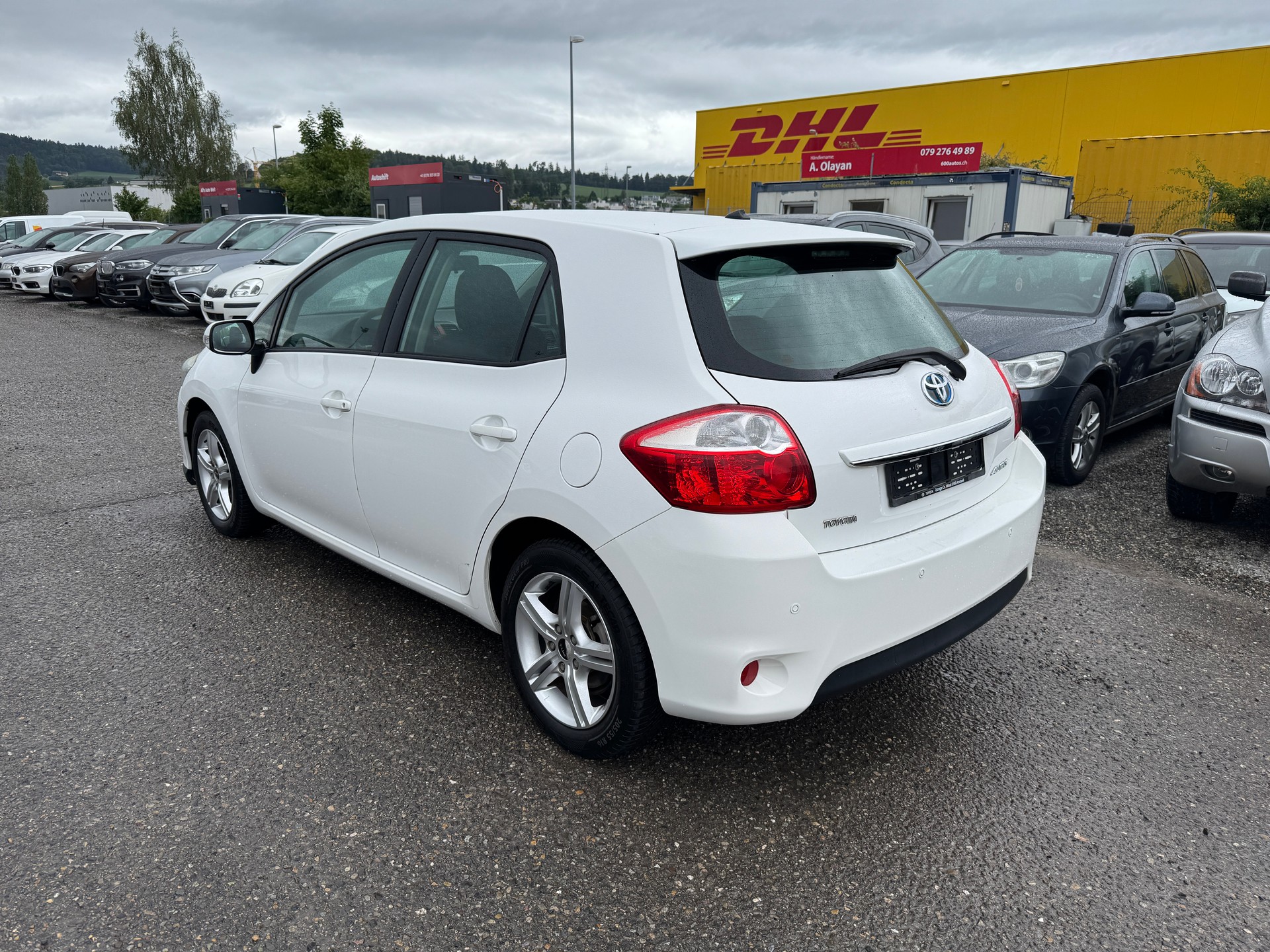 TOYOTA Auris 1.8 16V HSD Linea Luna-image-4